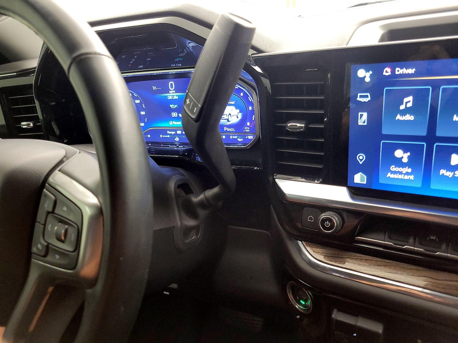 2023 Chevrolet Silverado 1500 LT - Photo 18