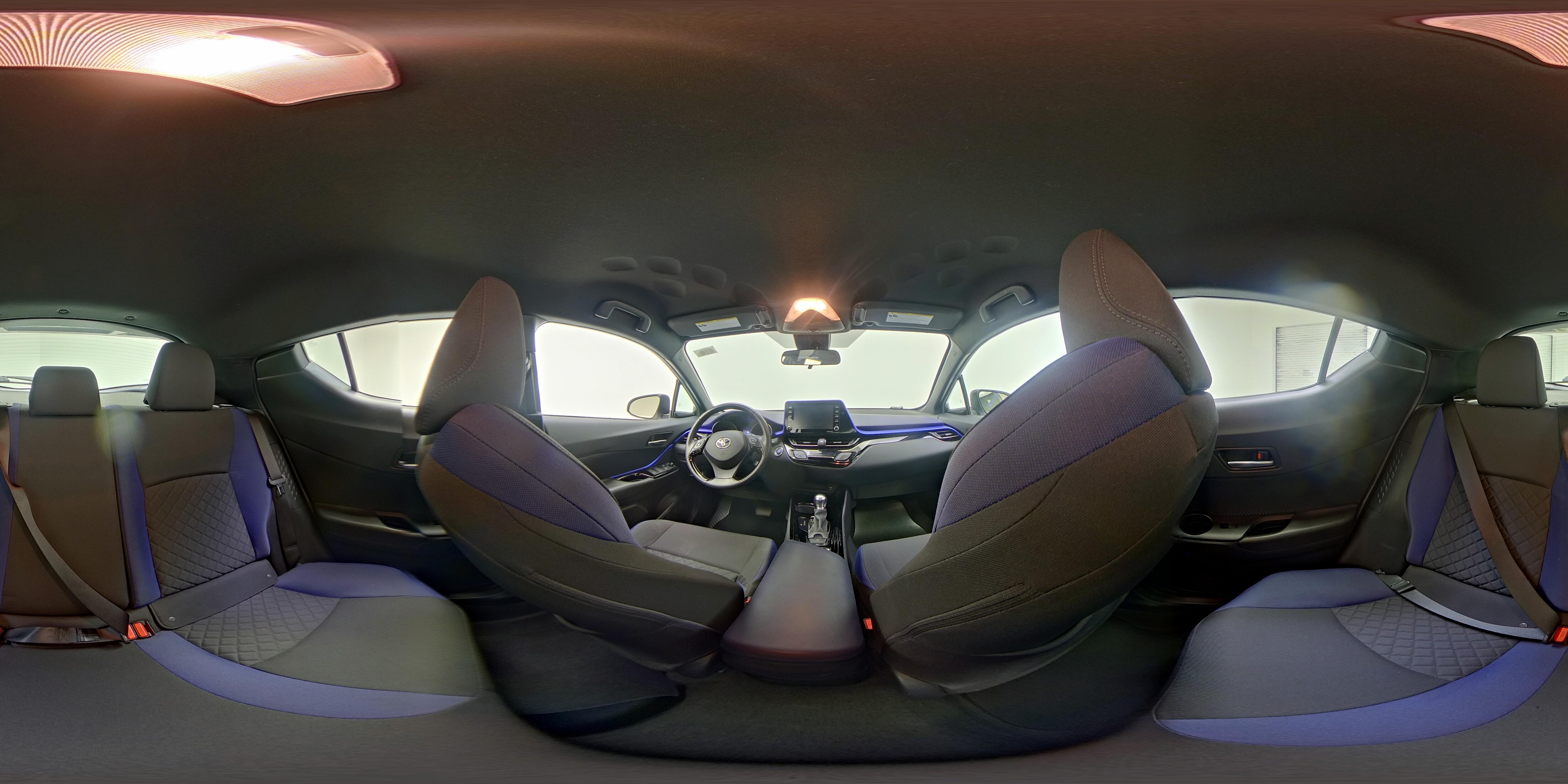 2020 Toyota C-HR XLE - Photo 24