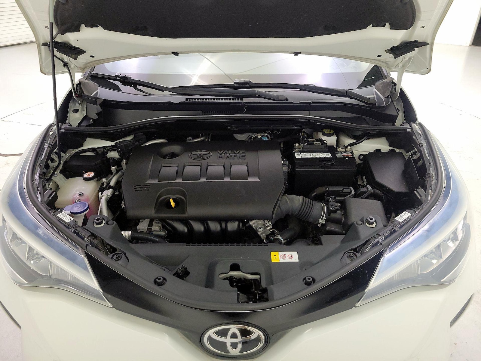 2020 Toyota C-HR XLE - Photo 21