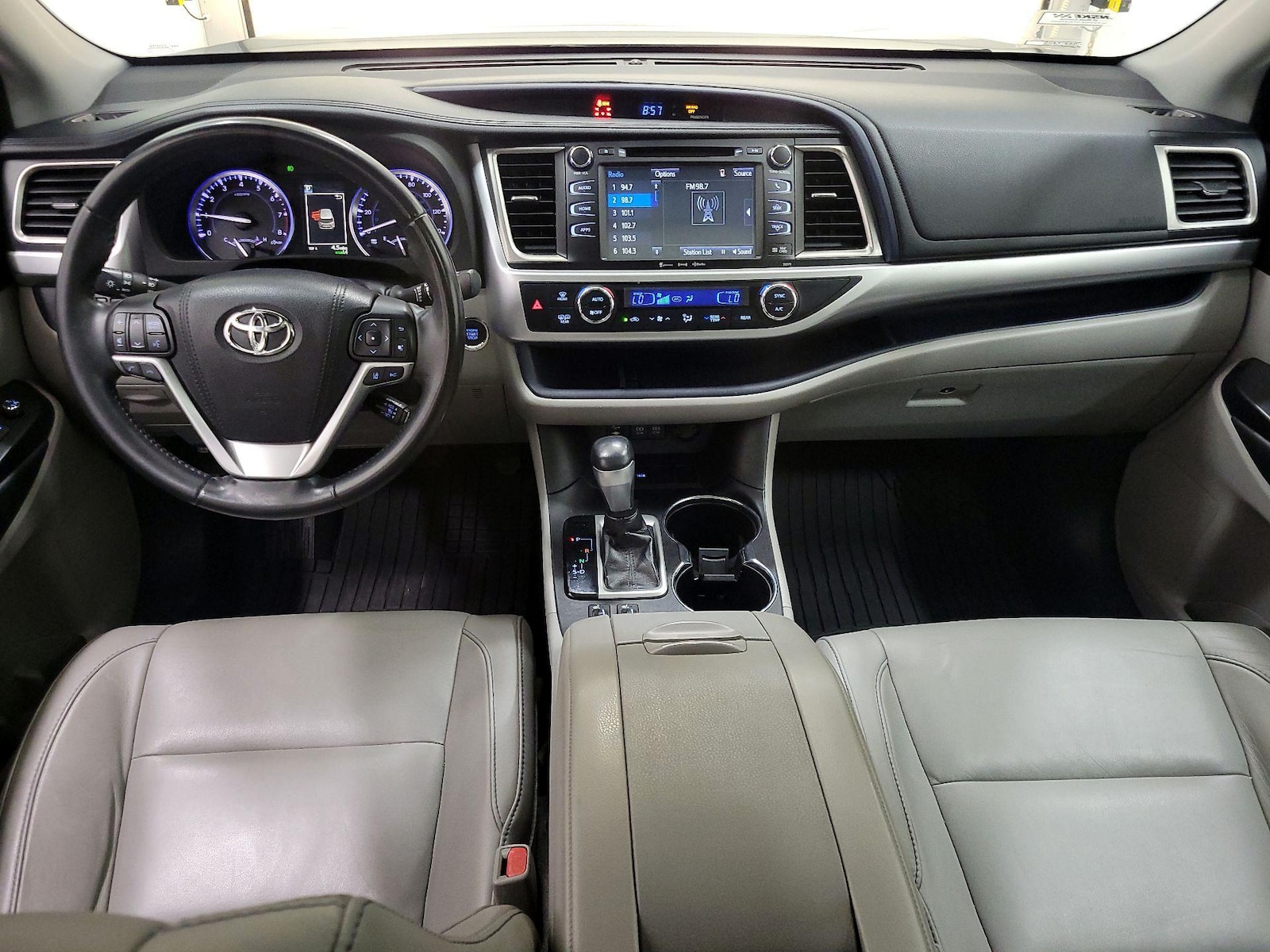 2018 Toyota Highlander XLE - Photo 10