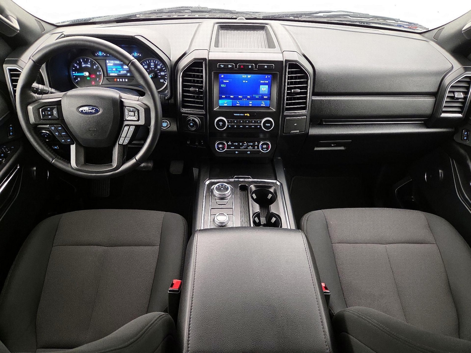 2021 Ford Expedition STX - Photo 10