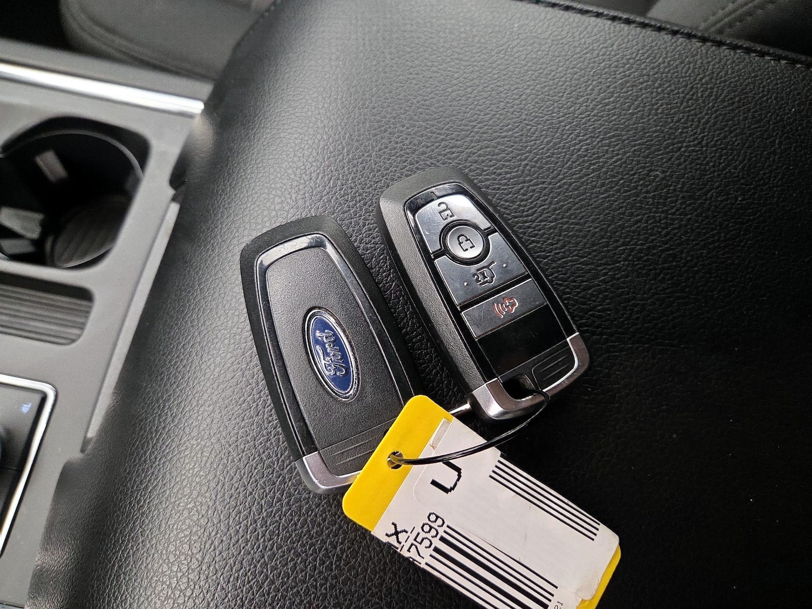 2021 Ford Expedition STX - Photo 23