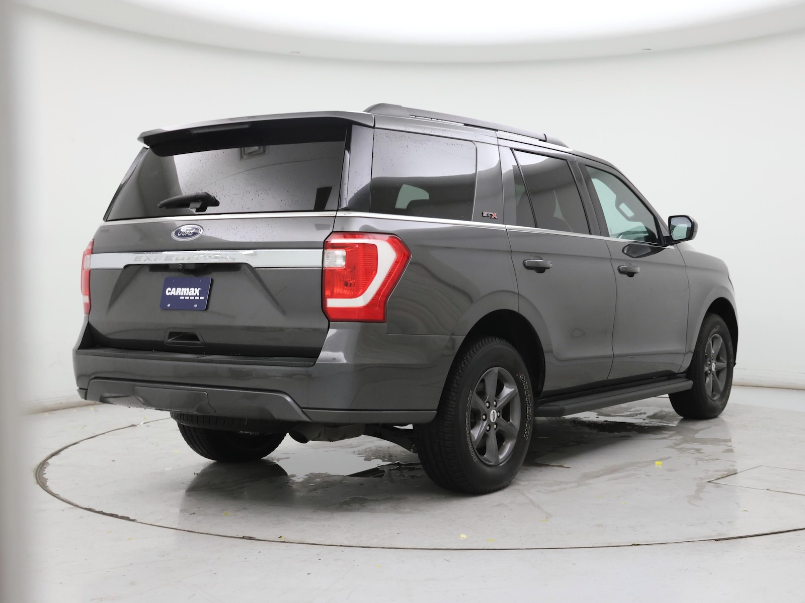 2021 Ford Expedition STX - Photo 9