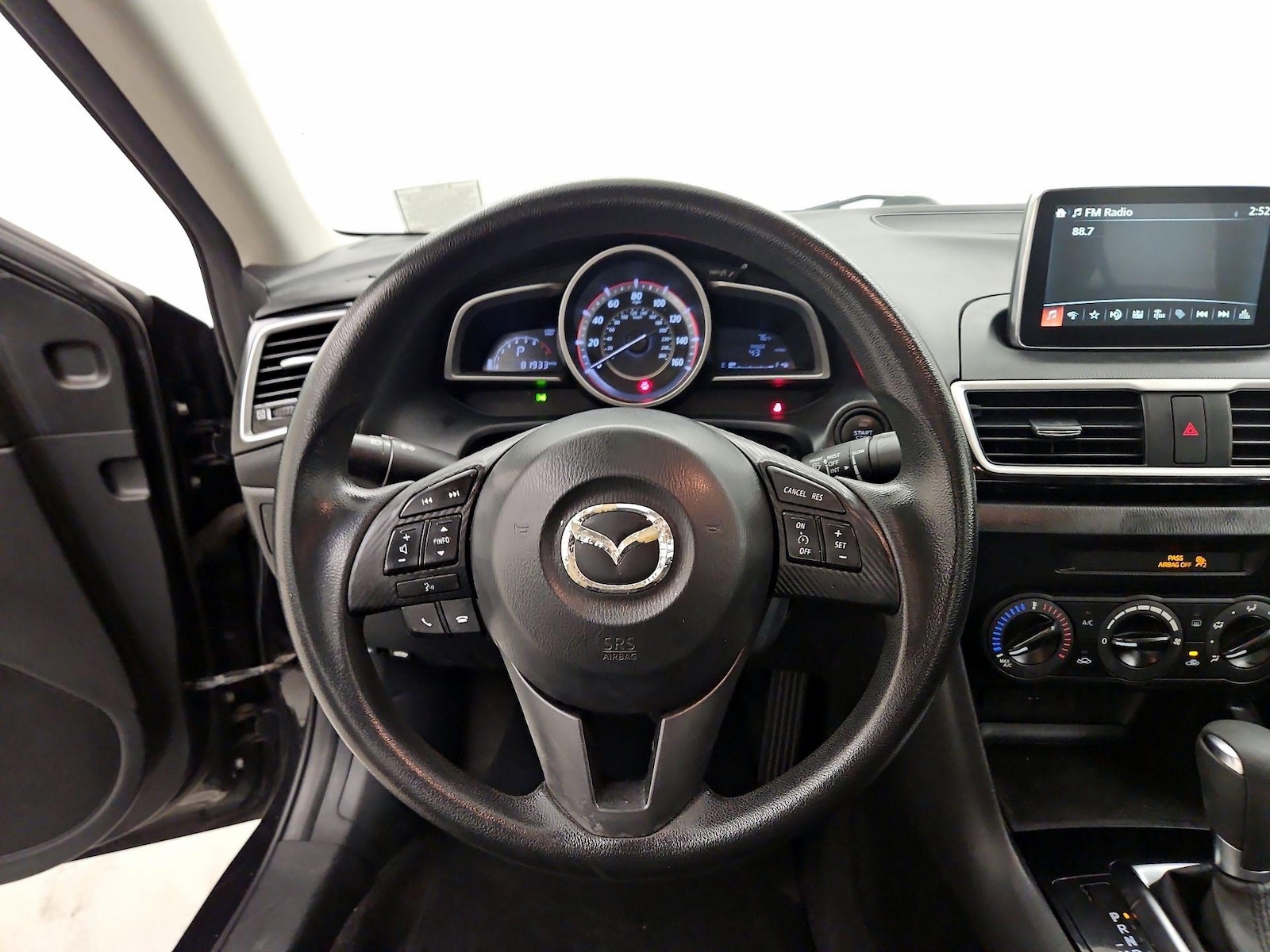 2016 Mazda MAZDA3 i Sport - Photo 11