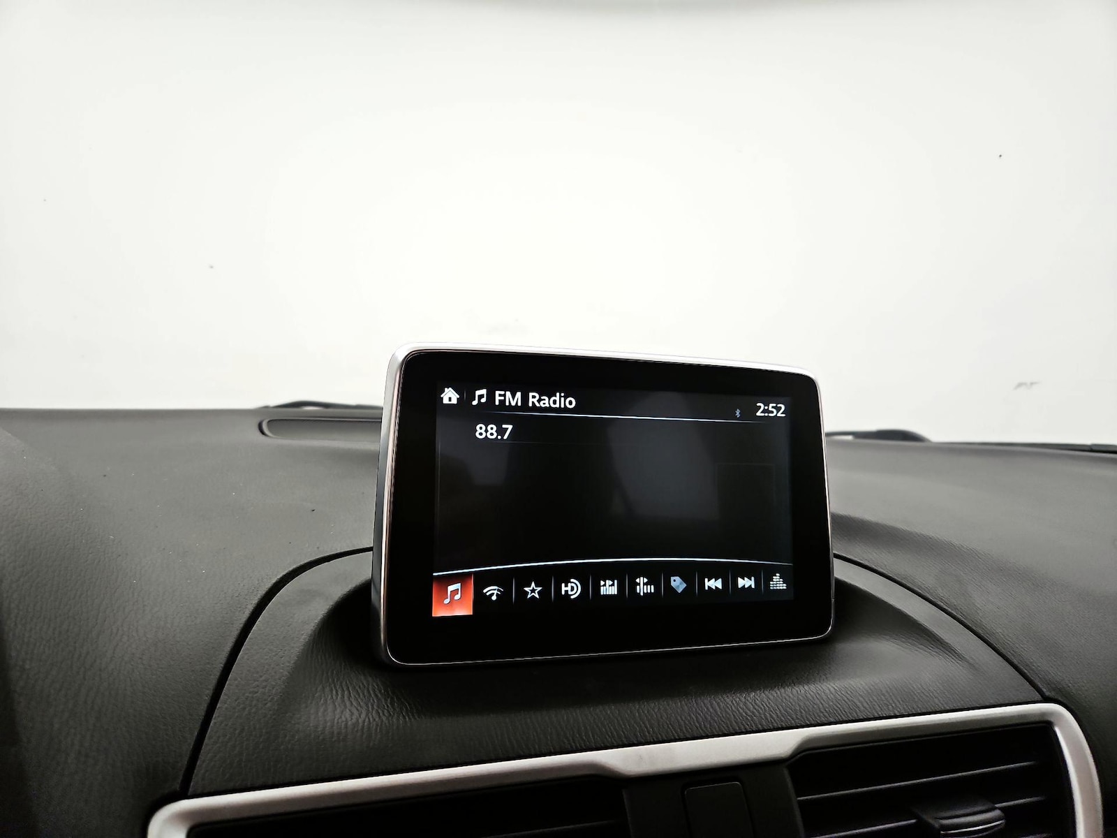 2016 Mazda MAZDA3 i Sport - Photo 16