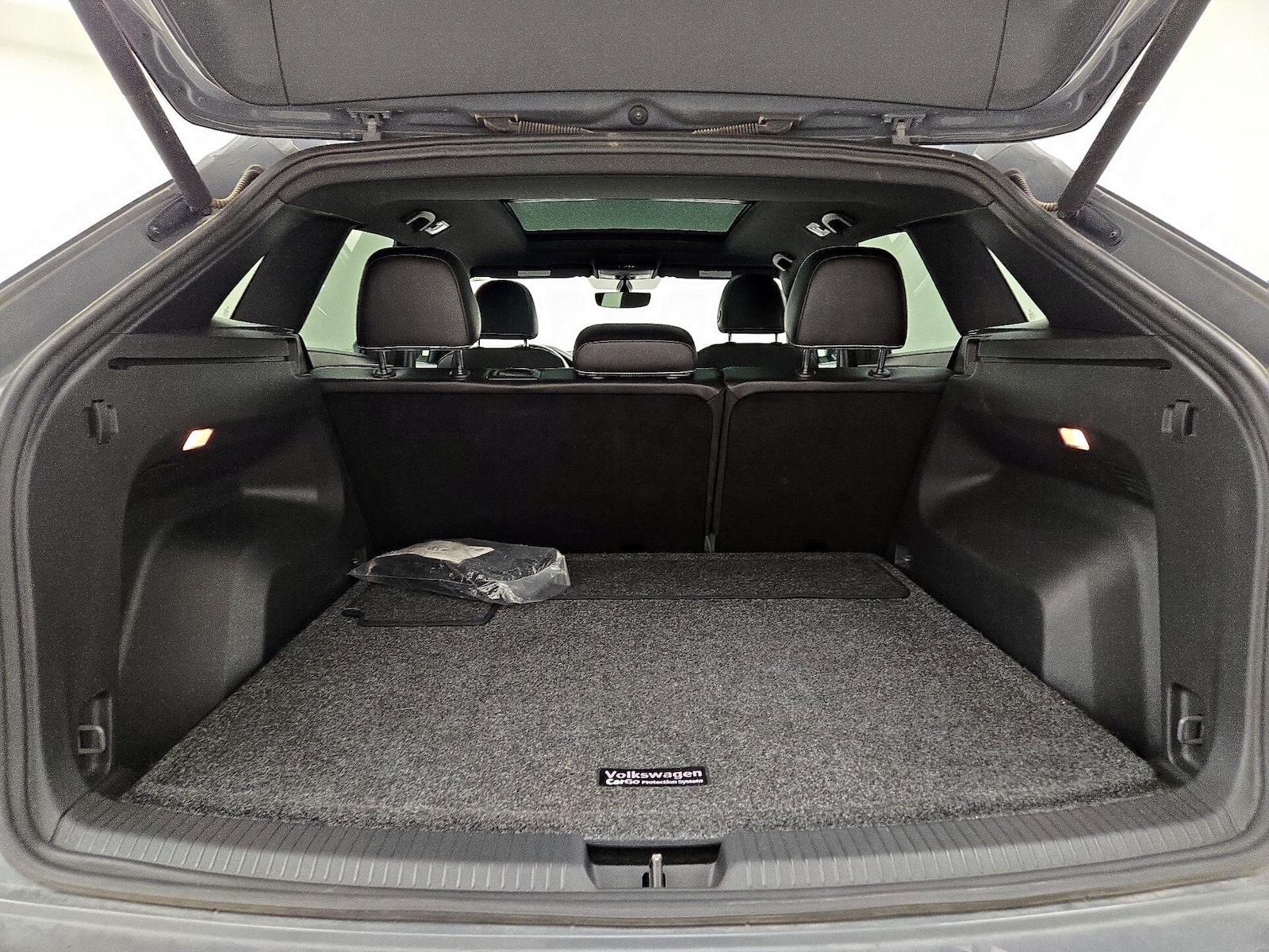 2021 Volkswagen Atlas Cross Sport SE w/Tech - Photo 22
