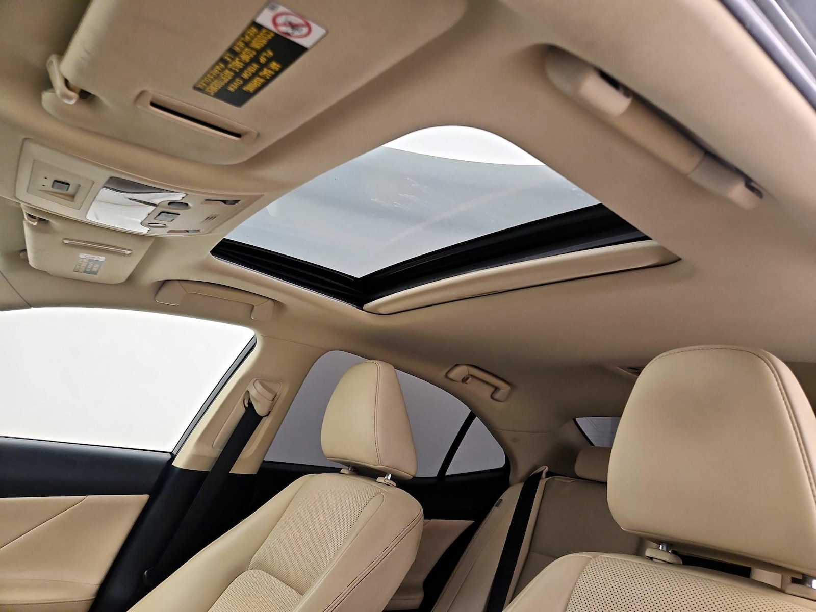 Sunroof(s) & Overhead Airbags