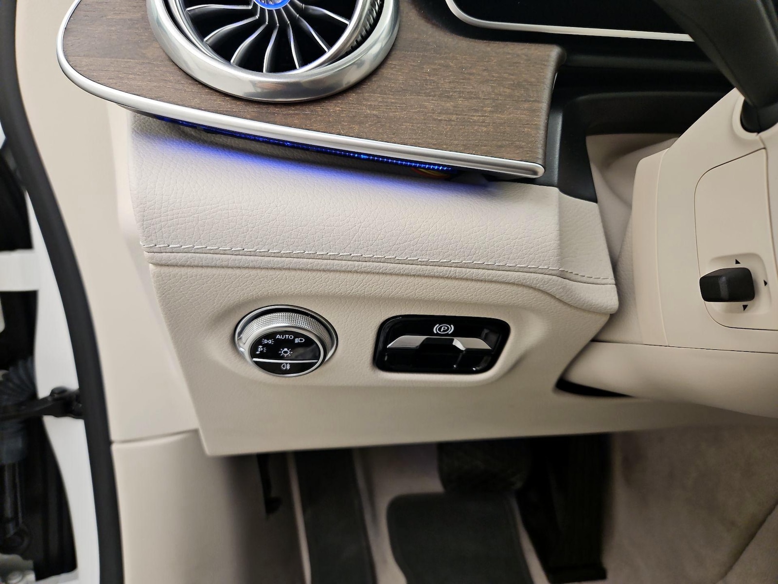 2023 Mercedes-Benz EQS Base - Photo 14