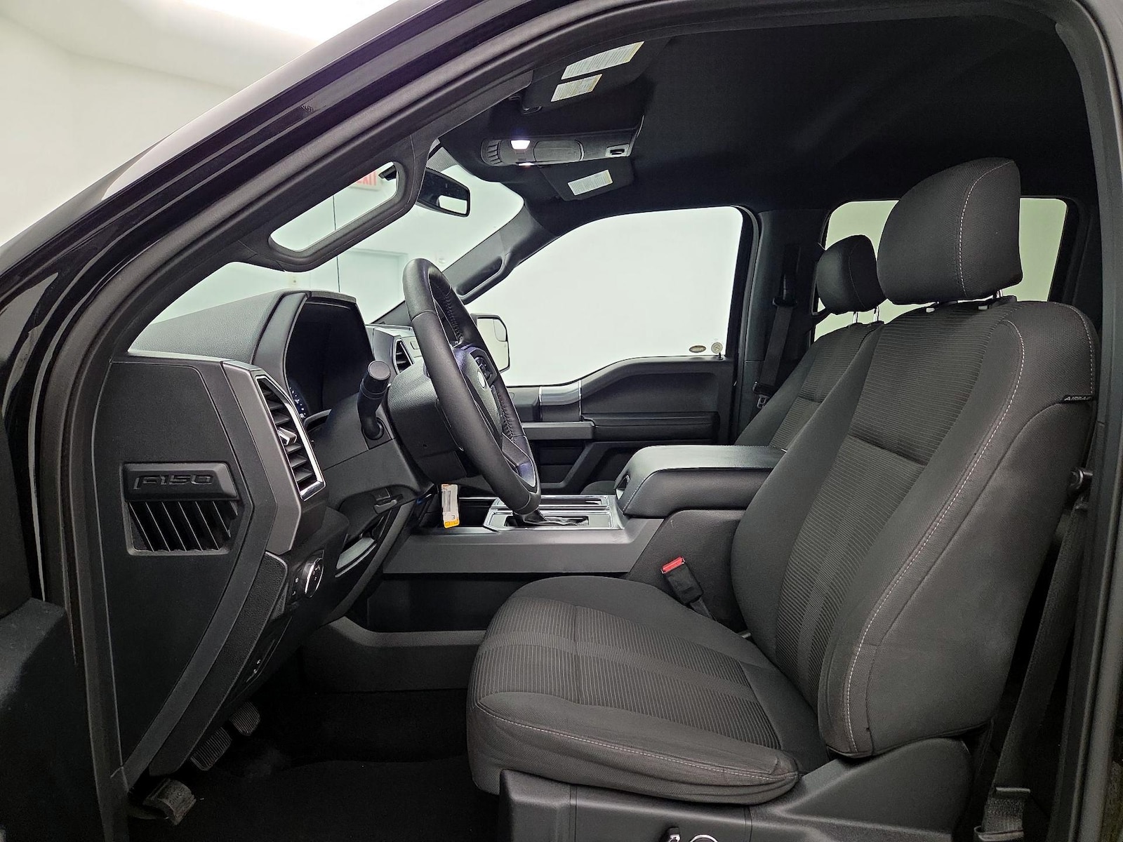 Power Seat(s) & Side Airbags