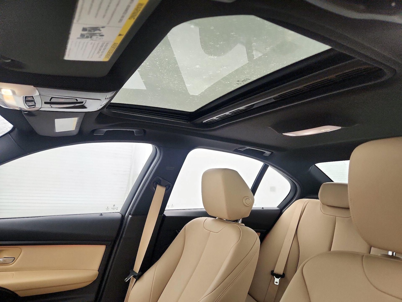 Sunroof(s) & Overhead Airbags