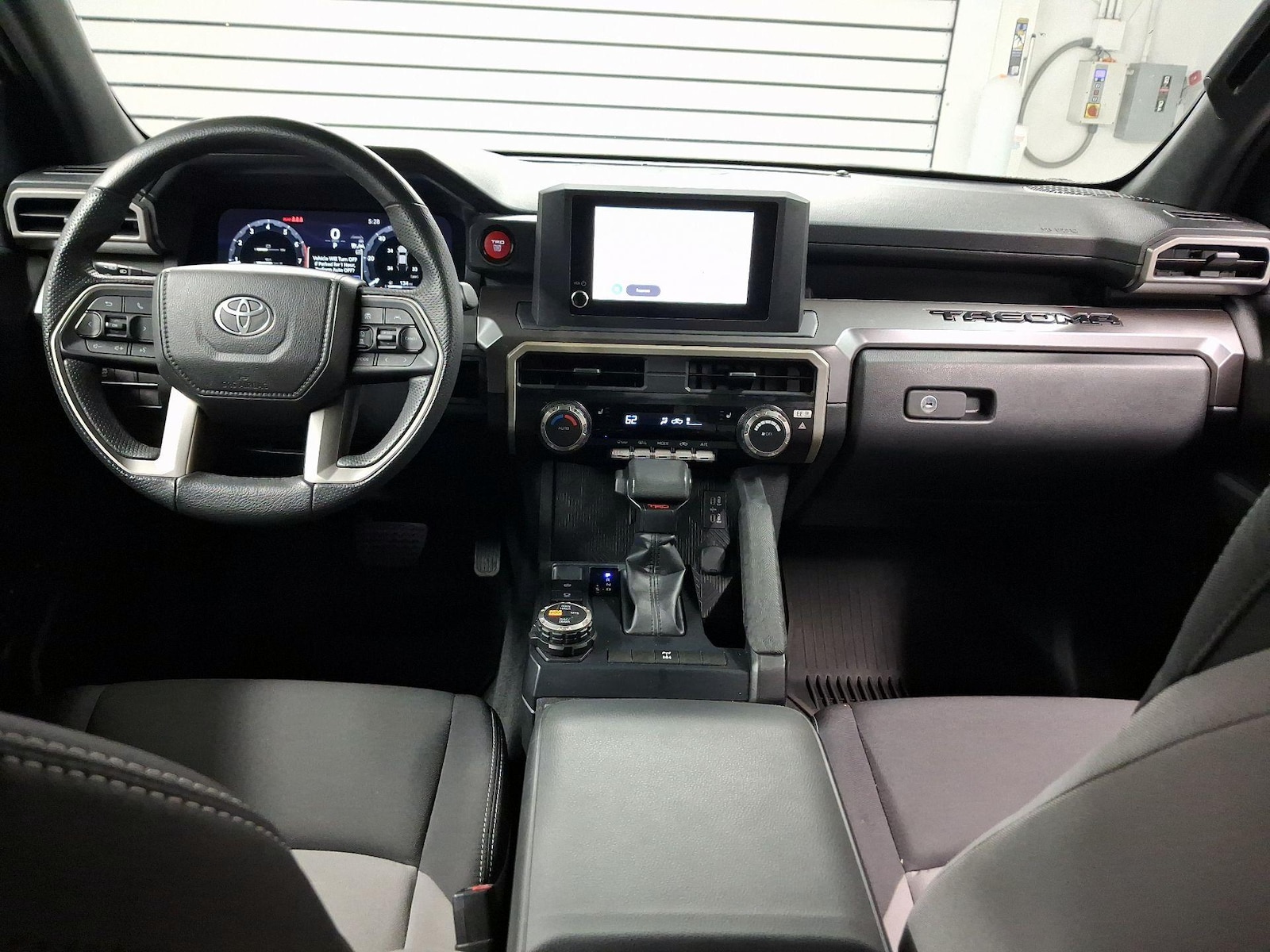 2025 Toyota Tacoma TRD Off Road - Photo 10