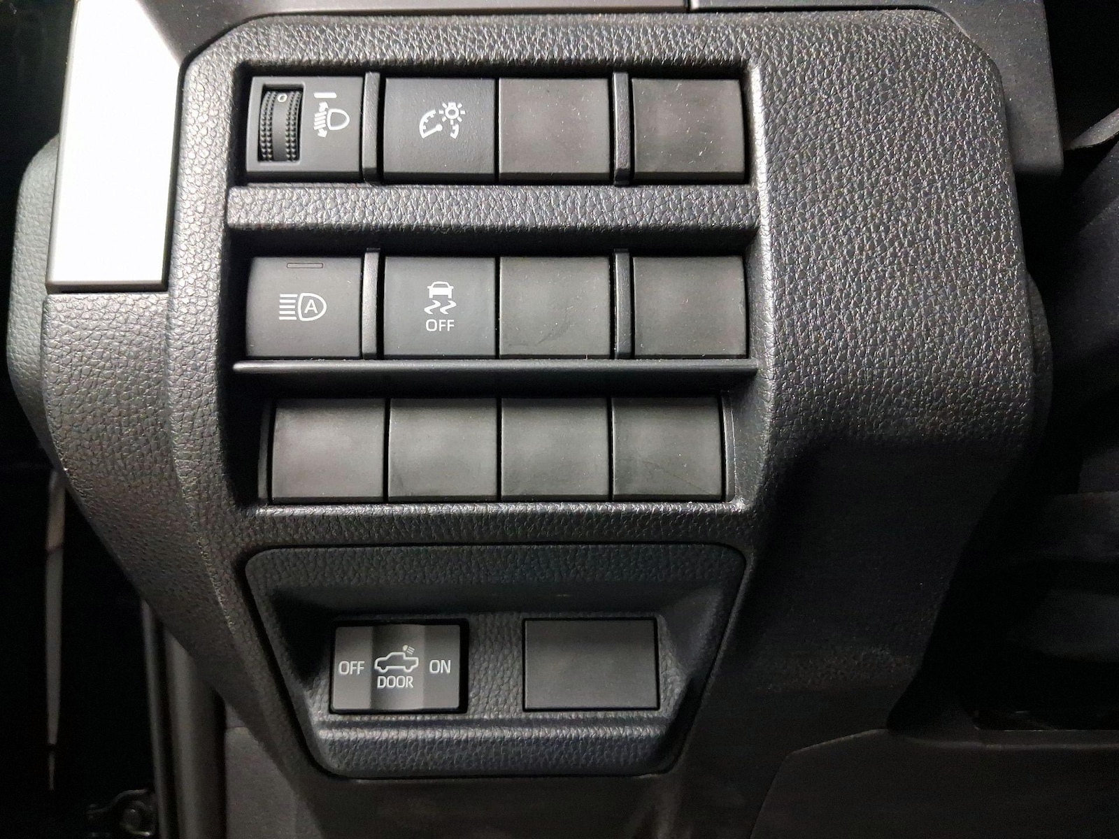 2025 Toyota Tacoma TRD Off Road - Photo 14