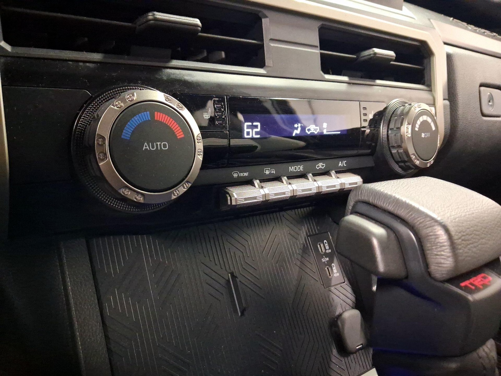 2025 Toyota Tacoma TRD Off Road - Photo 17