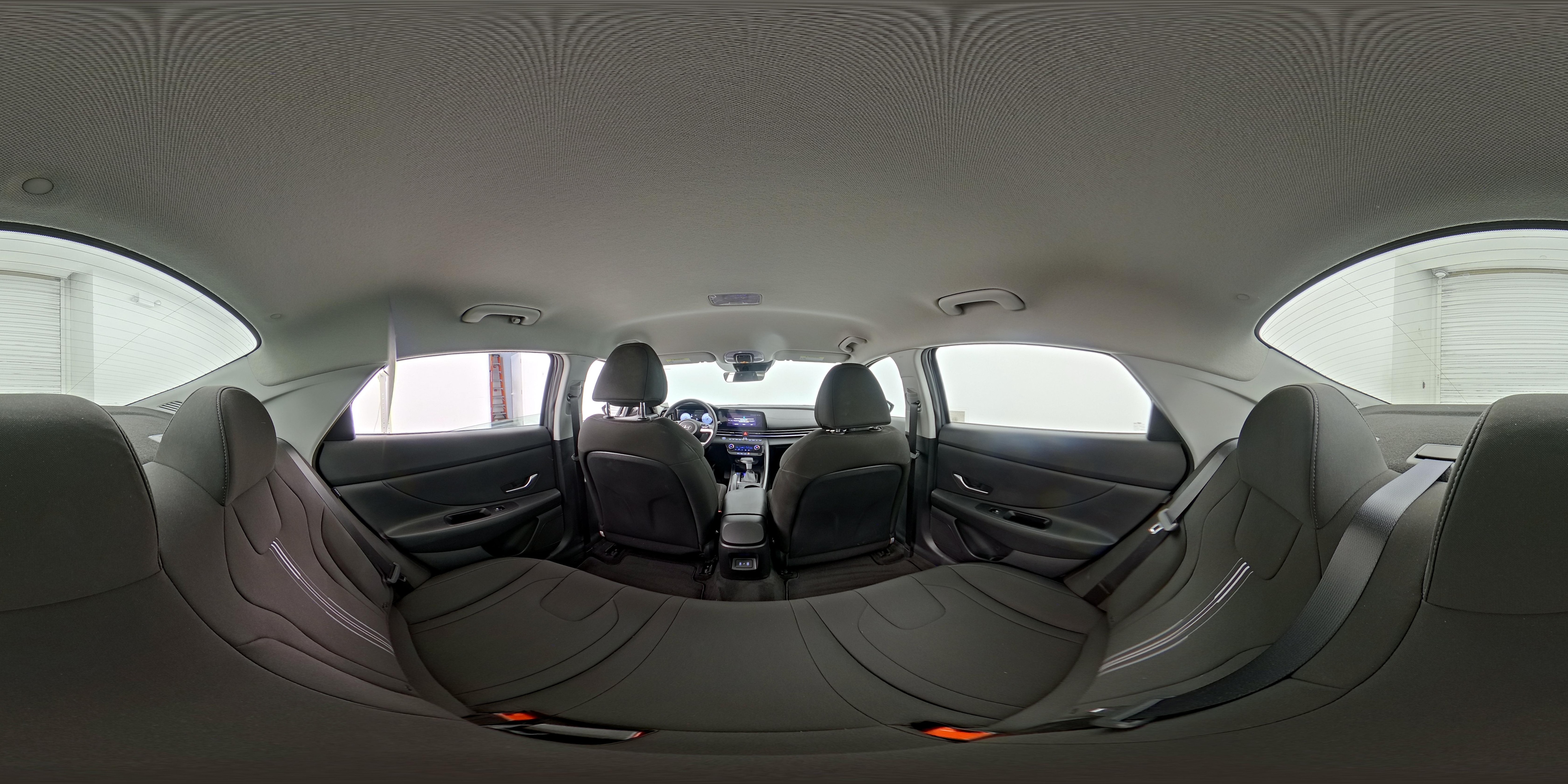 2024 Hyundai Elantra SEL - Photo 26