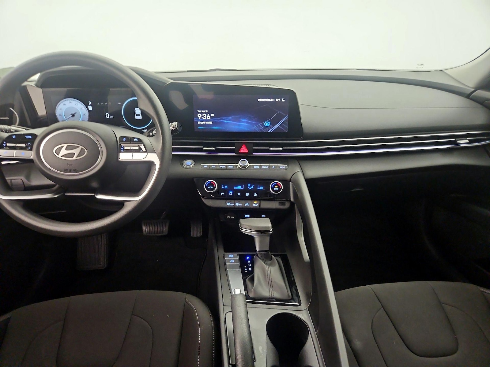 2024 Hyundai Elantra SEL - Photo 10