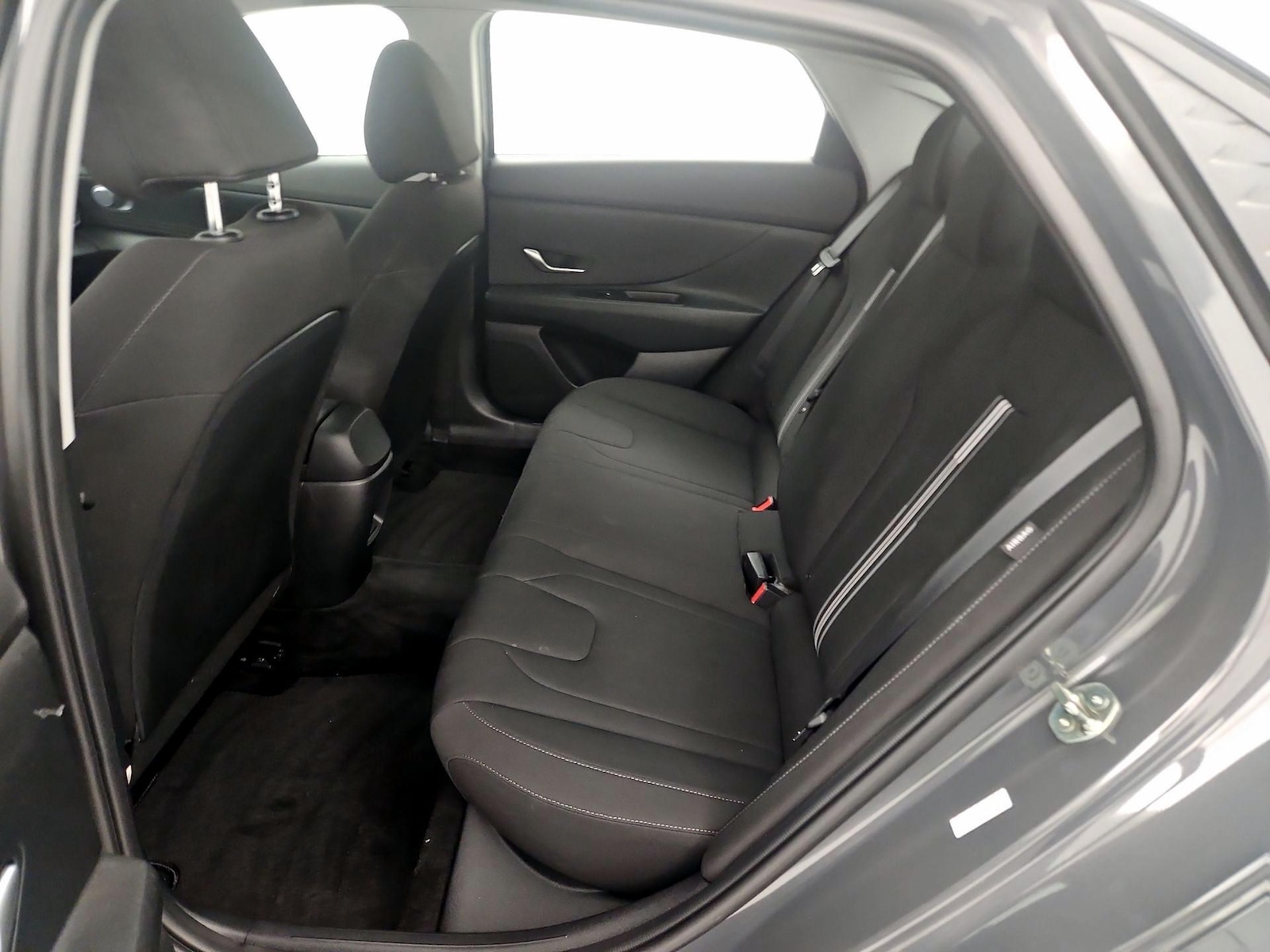 2024 Hyundai Elantra SEL - Photo 21