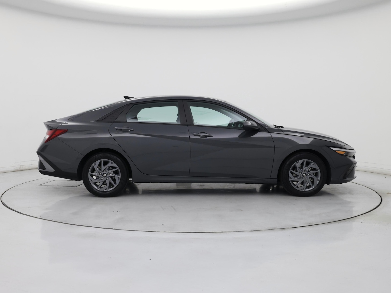 2024 Hyundai Elantra SEL - Photo 8
