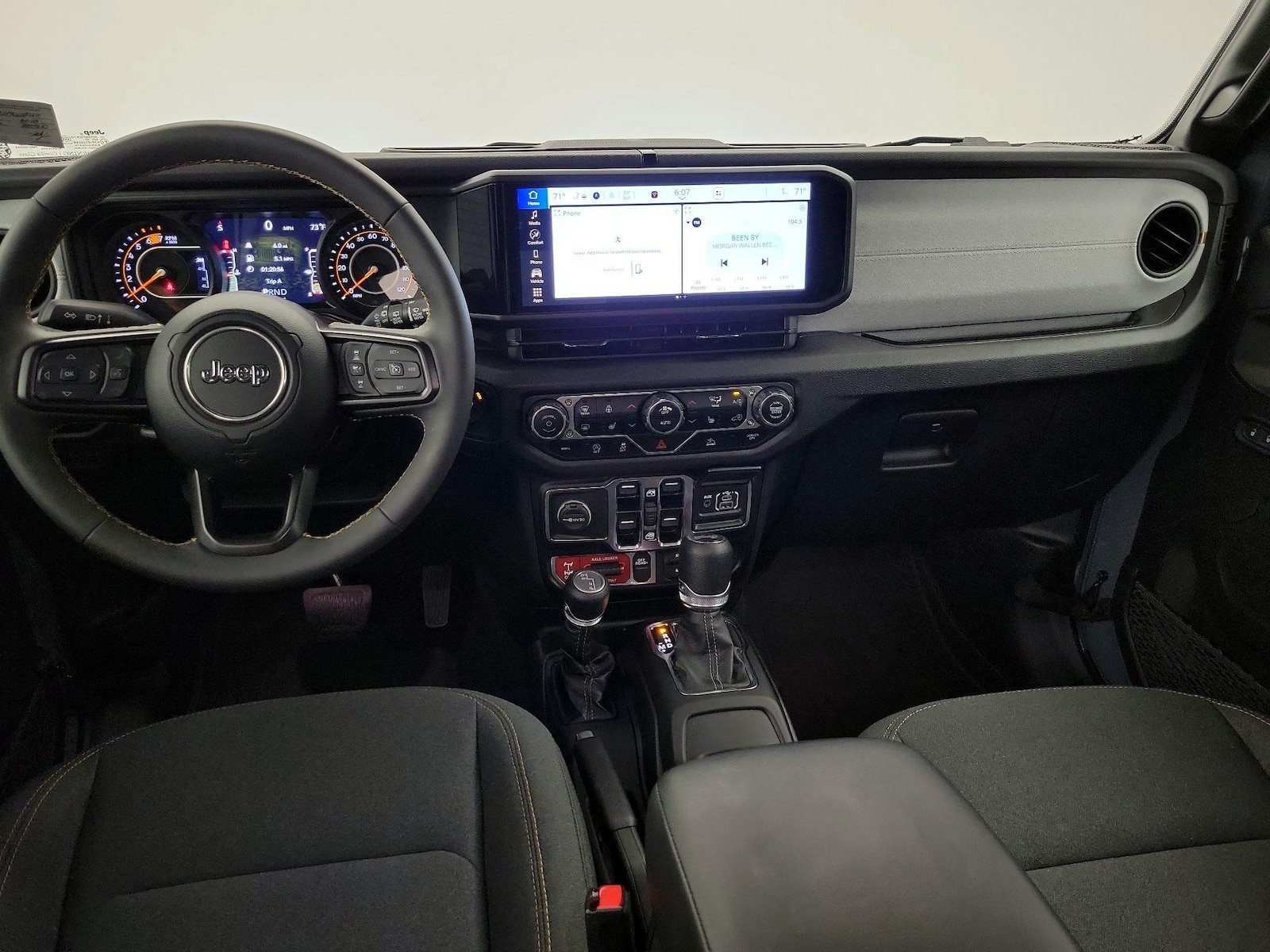 2024 Jeep Wrangler 4-Door Willys - Photo 10