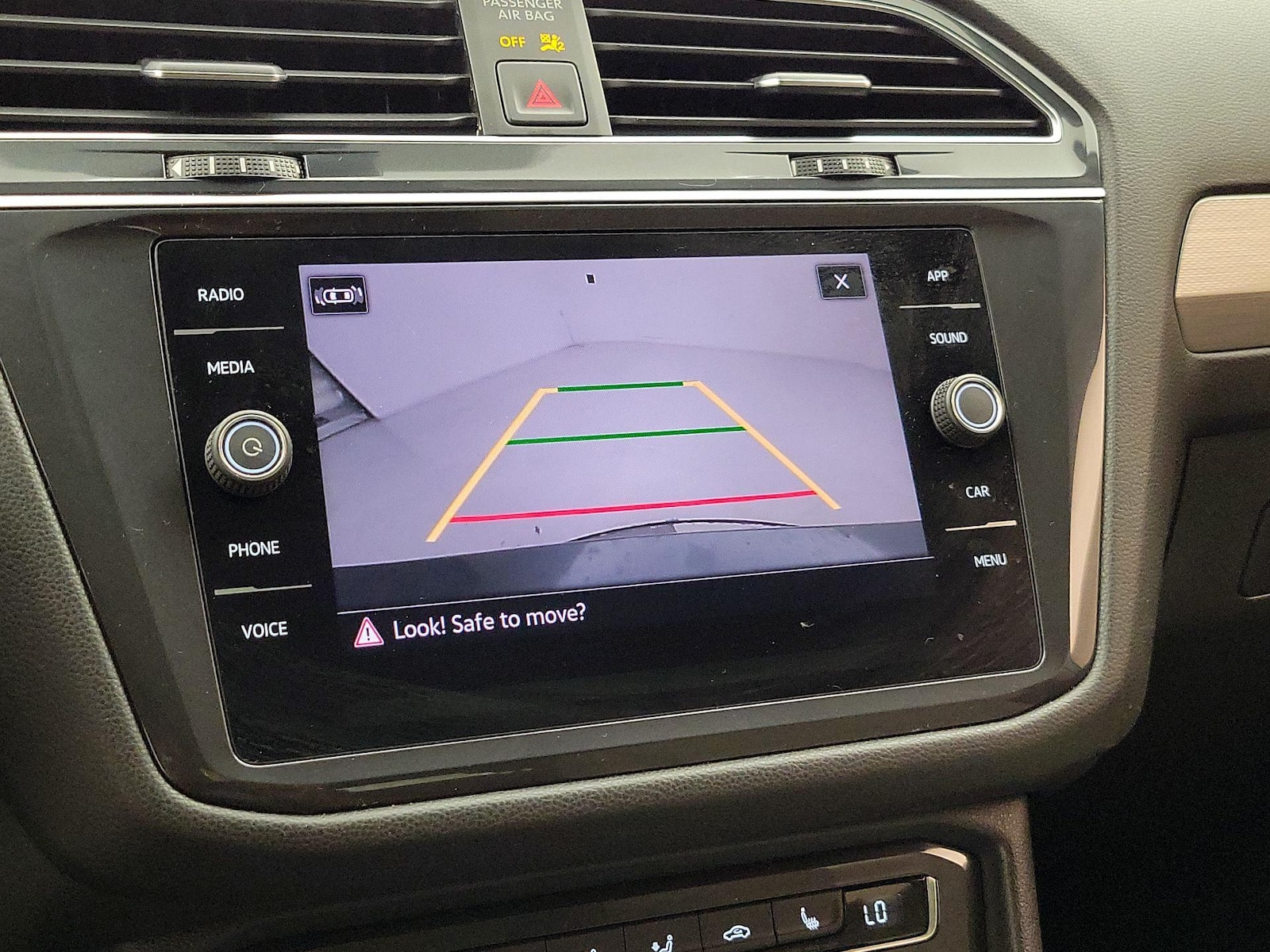 2021 Volkswagen Tiguan SE - Photo 15