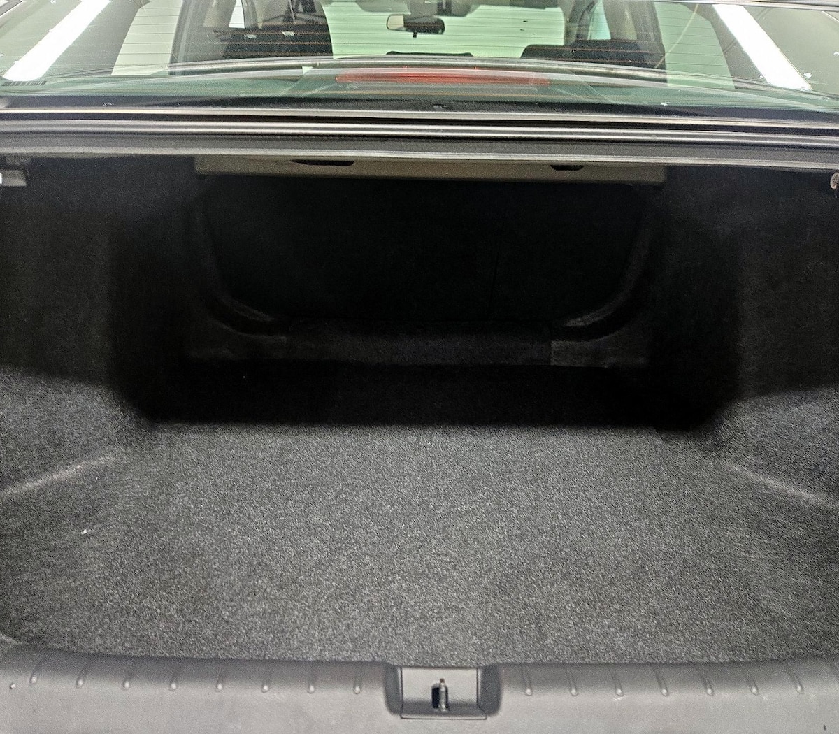Trunk/Cargo (Seats Up)