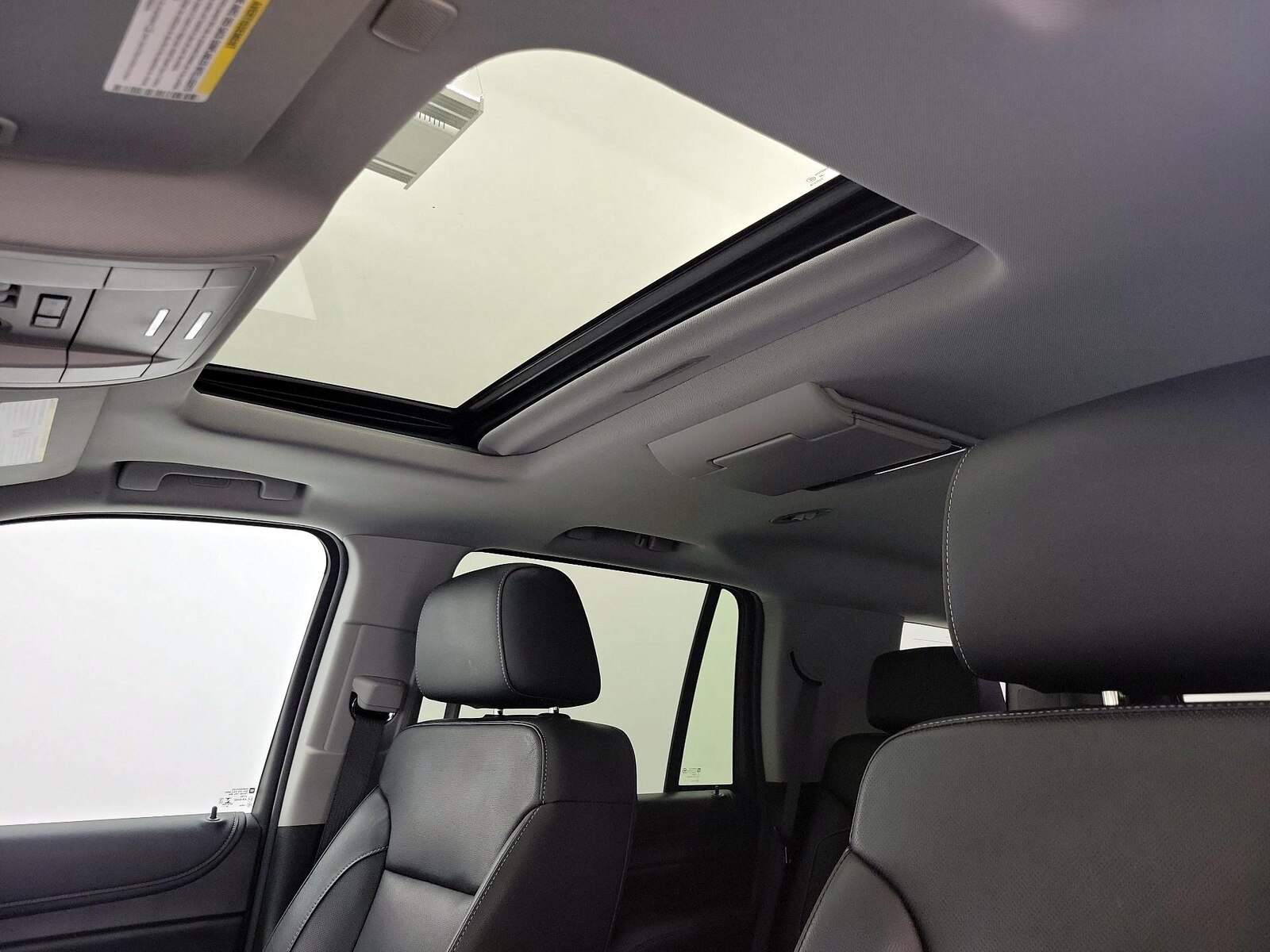 Sunroof(s) & Overhead Airbags