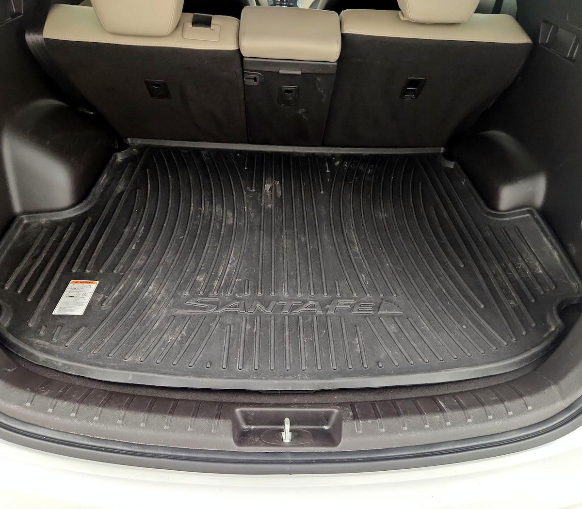 Trunk/Cargo (Seats Up)