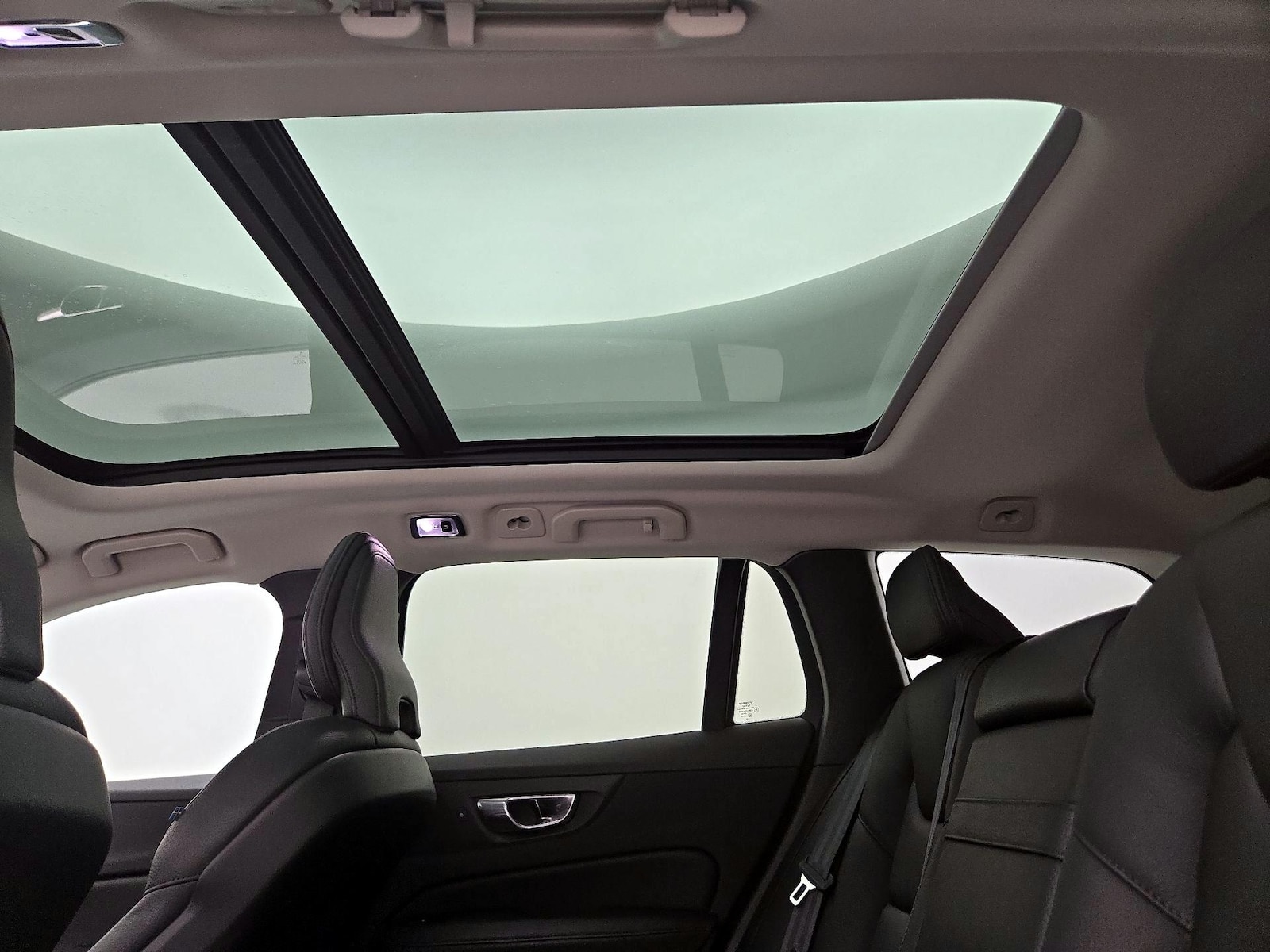 2021 Volvo V60 Cross Country Base - Photo 25