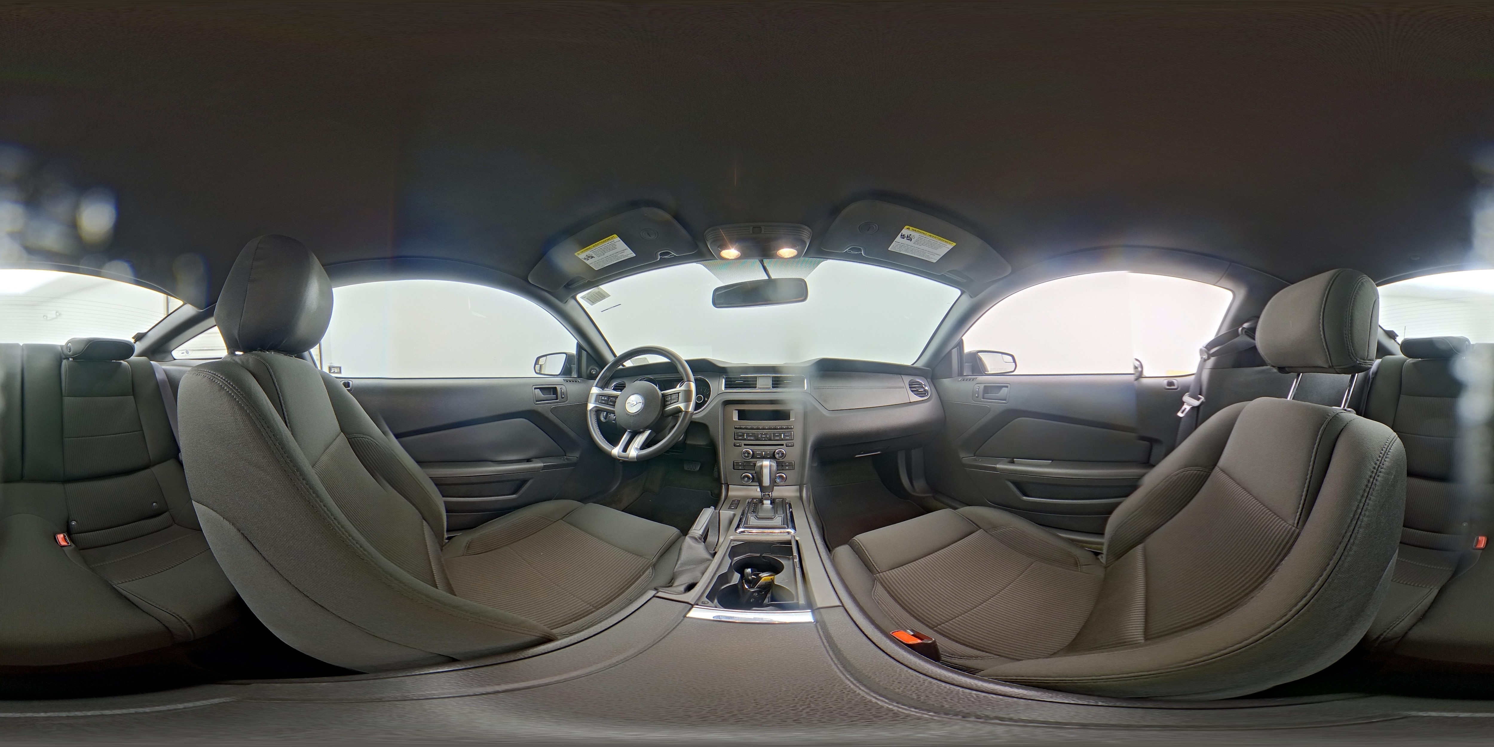 2014 Ford Mustang - Photo 22