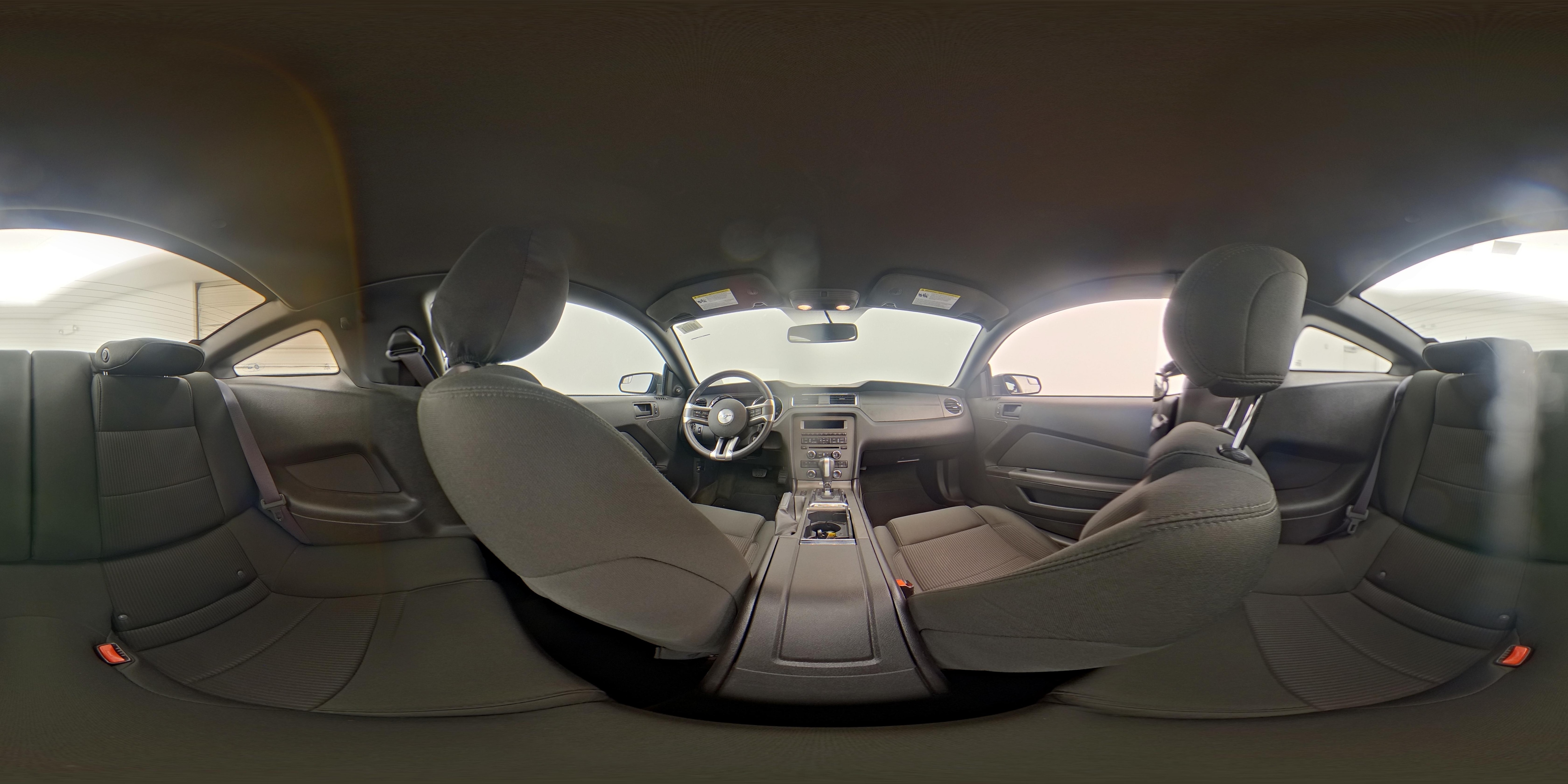 2014 Ford Mustang - Photo 23