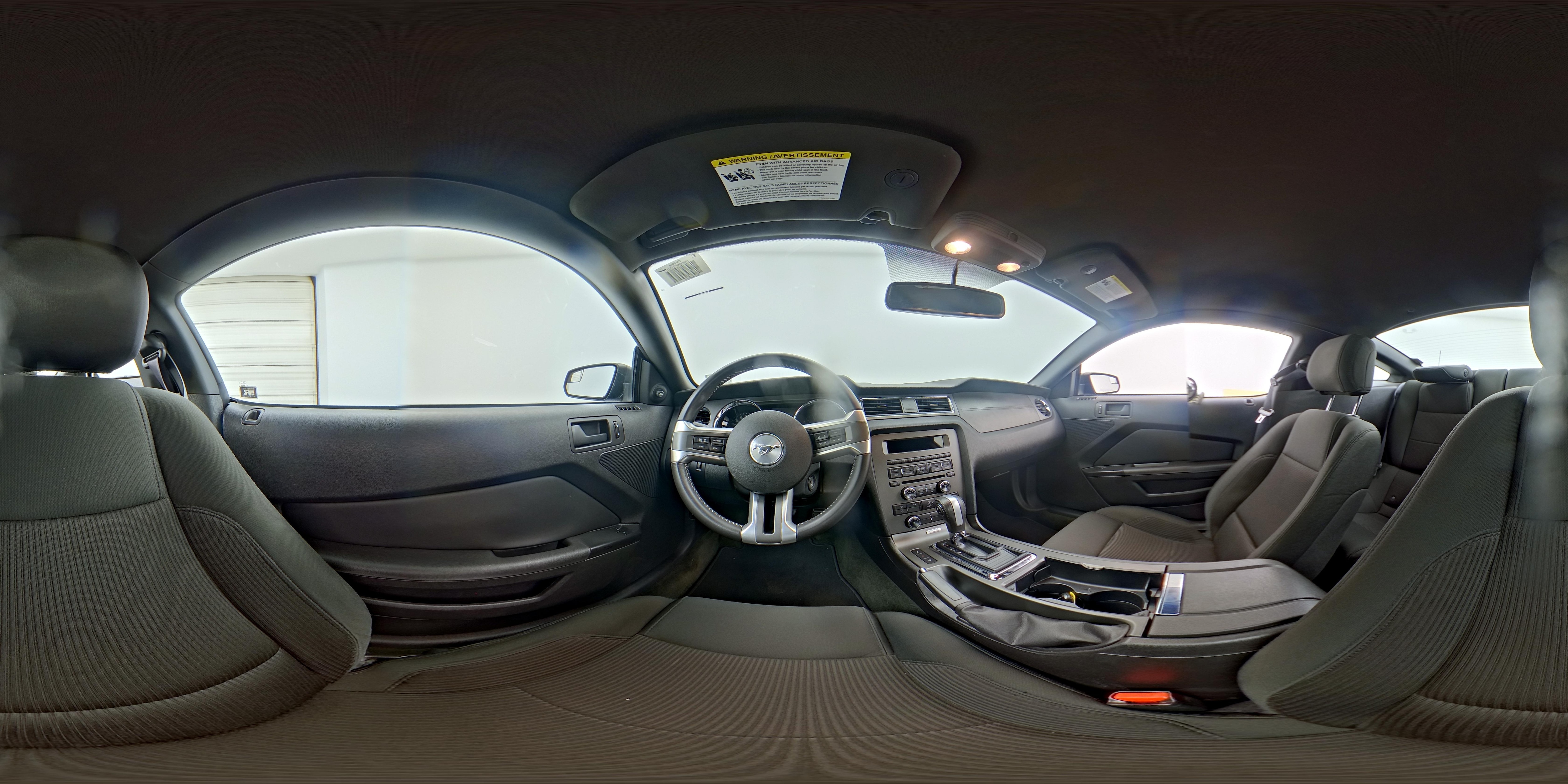 2014 Ford Mustang - Photo 24