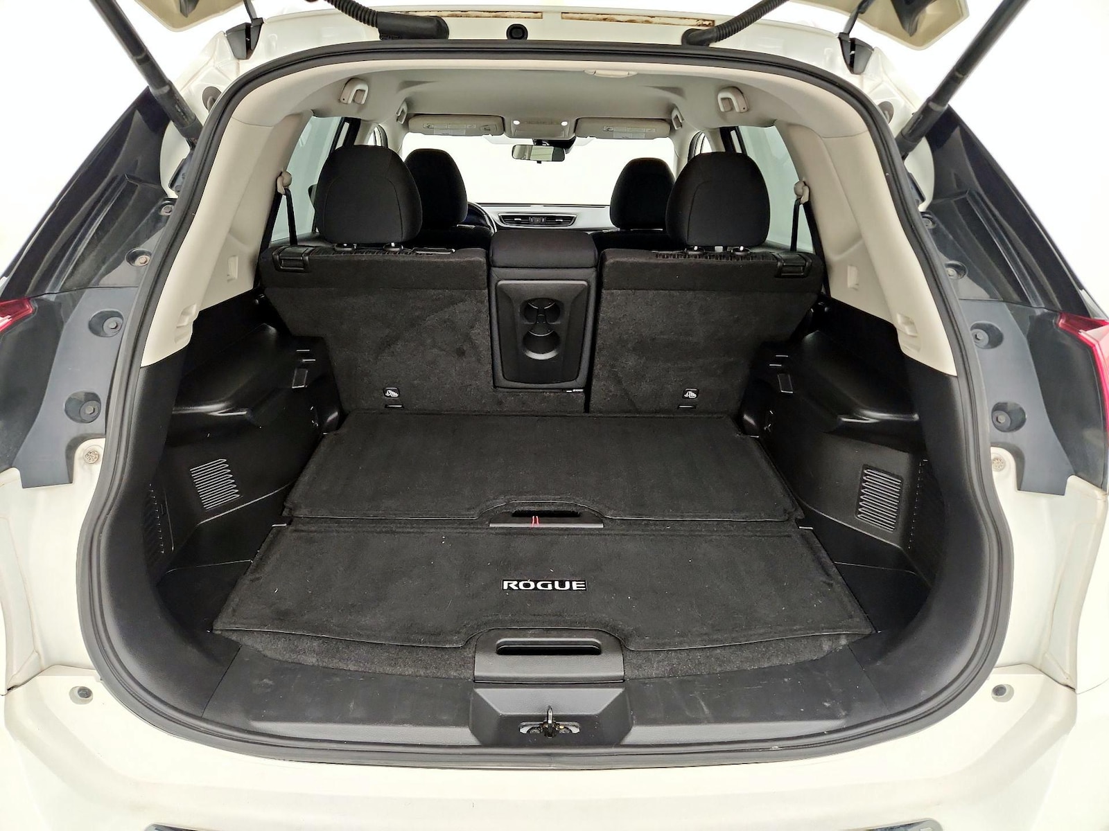 2020 Nissan Rogue SV - Photo 21