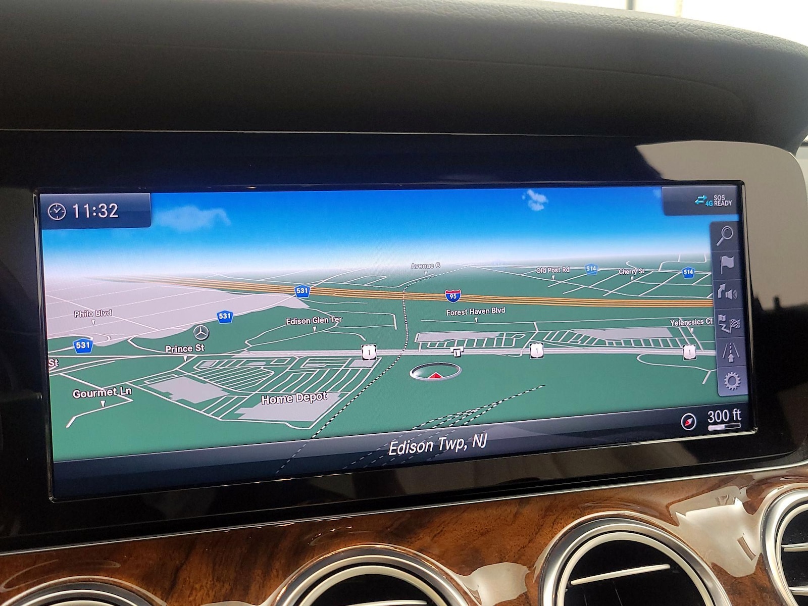2019 Mercedes-Benz E-Class E300 - Photo 15
