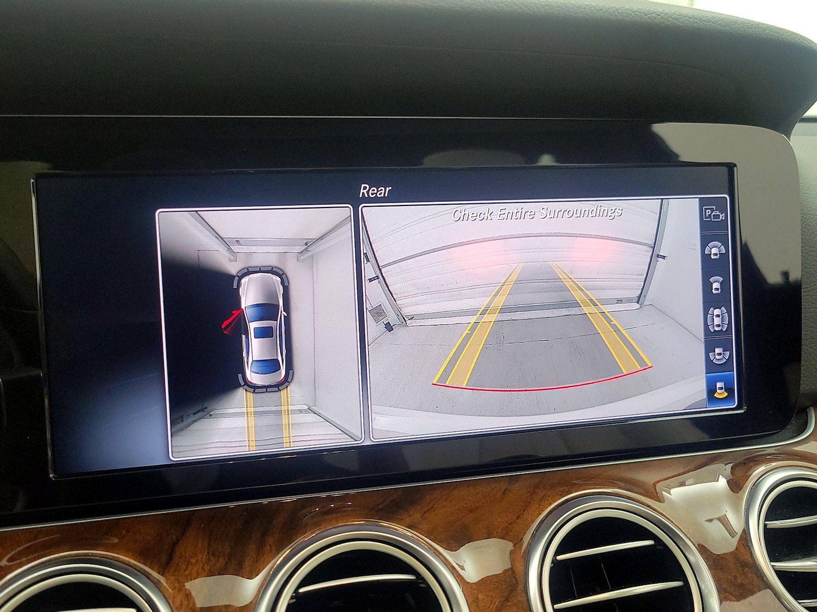 2019 Mercedes-Benz E-Class E300 - Photo 16