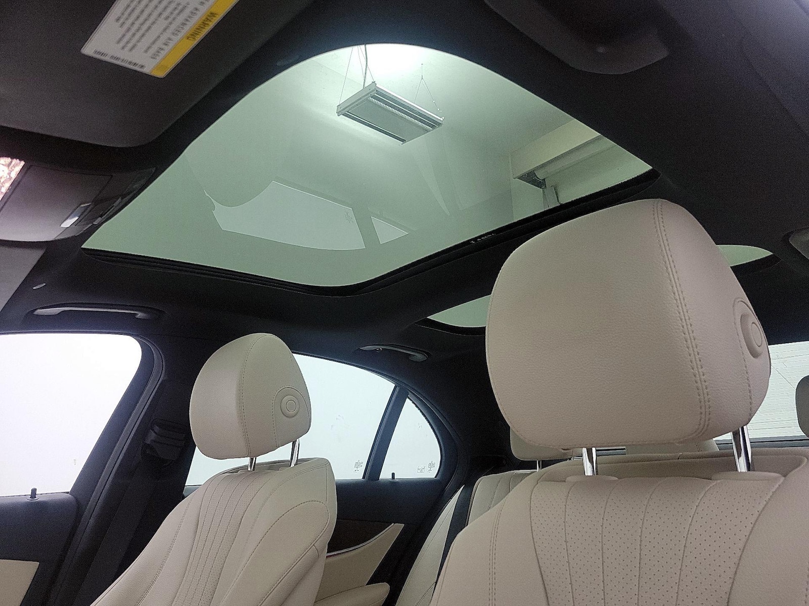 2019 Mercedes-Benz E-Class E300 - Photo 21