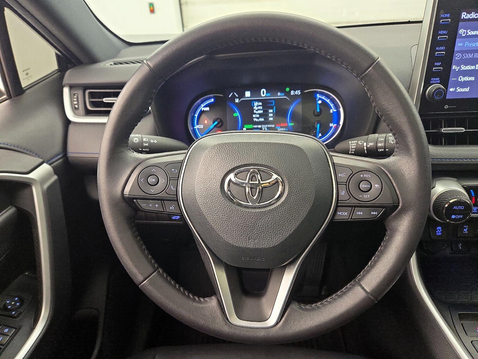 2022 Toyota RAV4 XSE - Photo 11