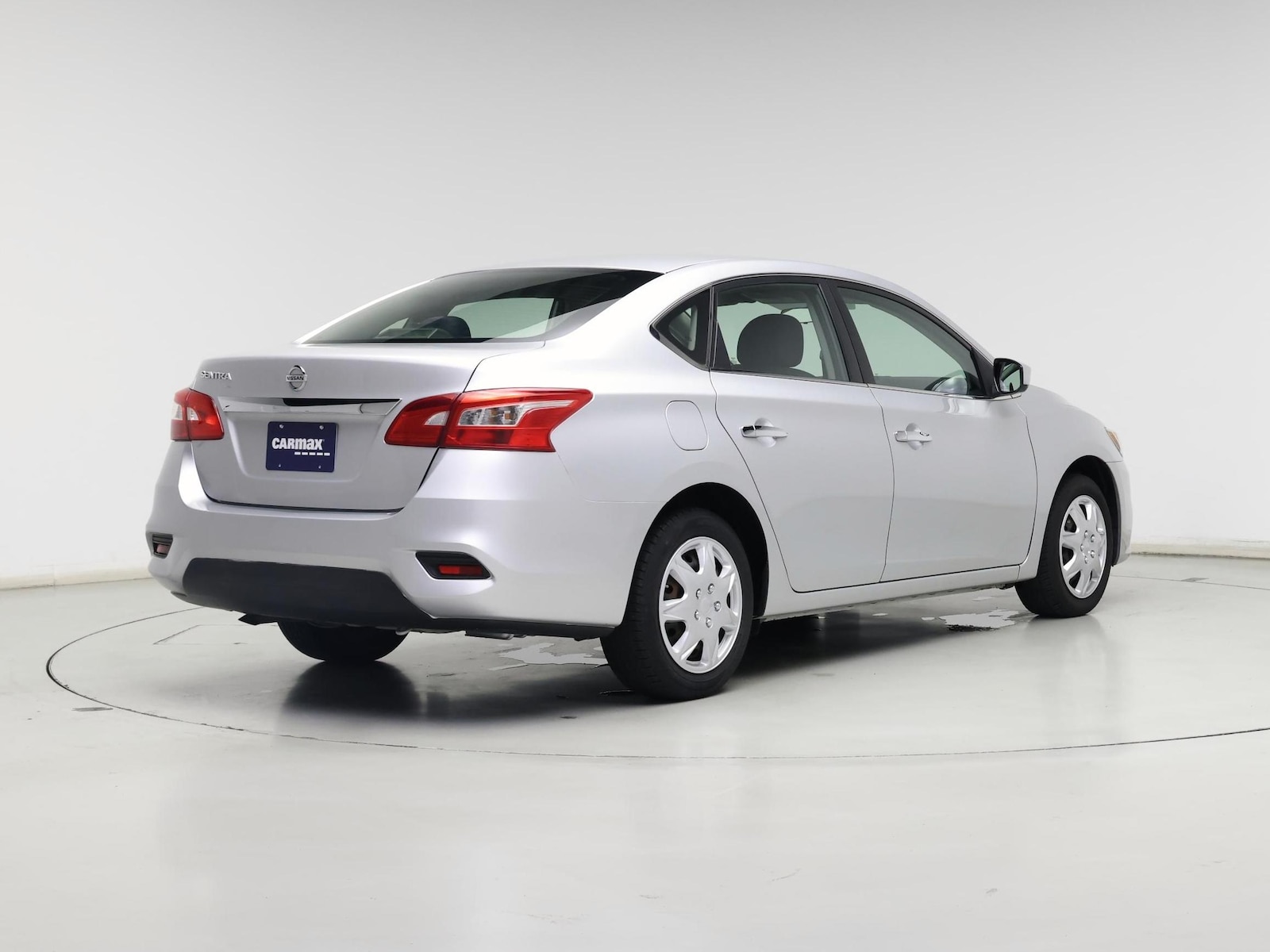 2016 Nissan Sentra S - Photo 9