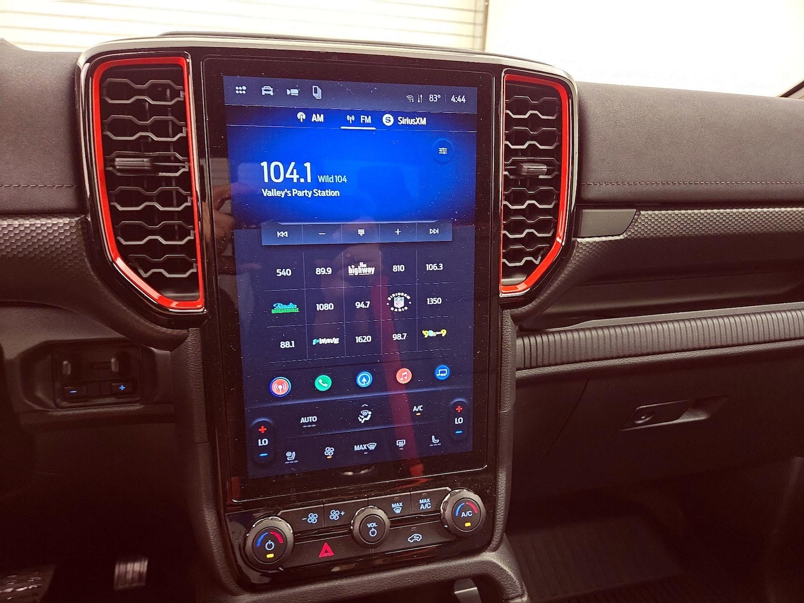 2025 Ford Ranger Raptor - Photo 17