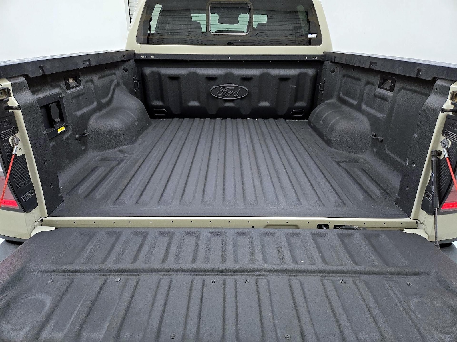 2025 Ford Ranger Raptor - Photo 22