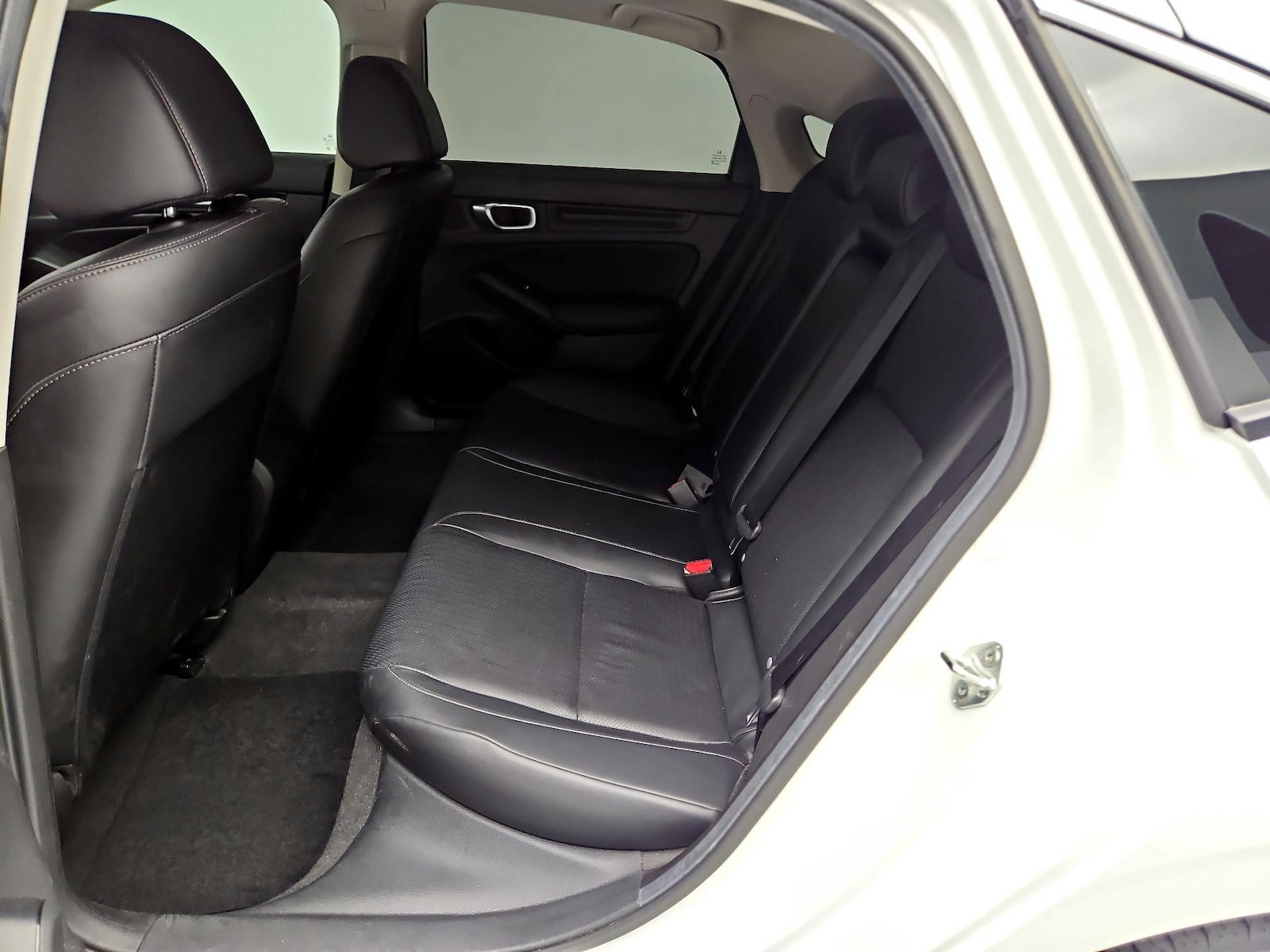 2024 Honda Civic Hatchback EX-L - Photo 21