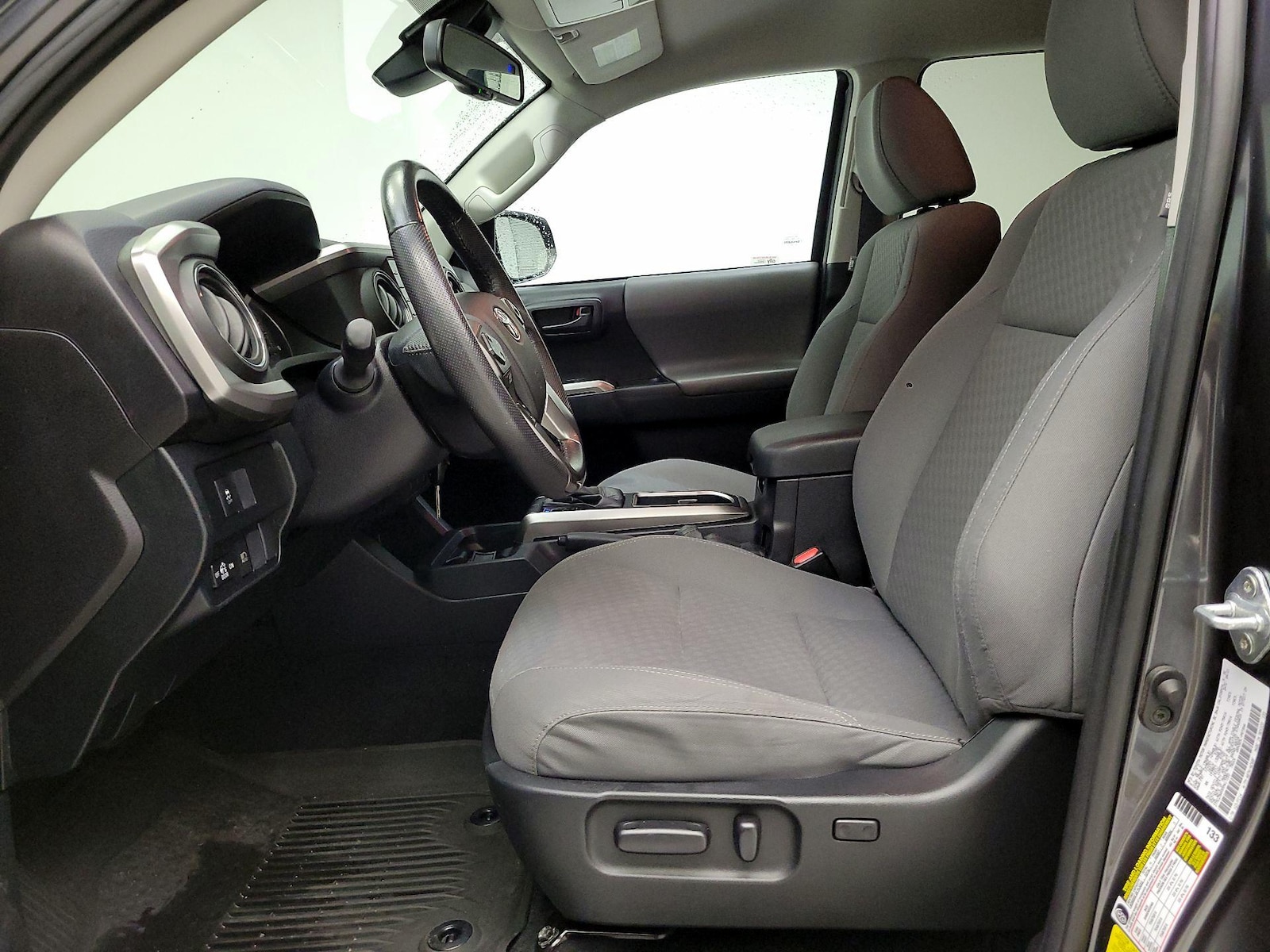 2021 Toyota Tacoma SR5 - Photo 12