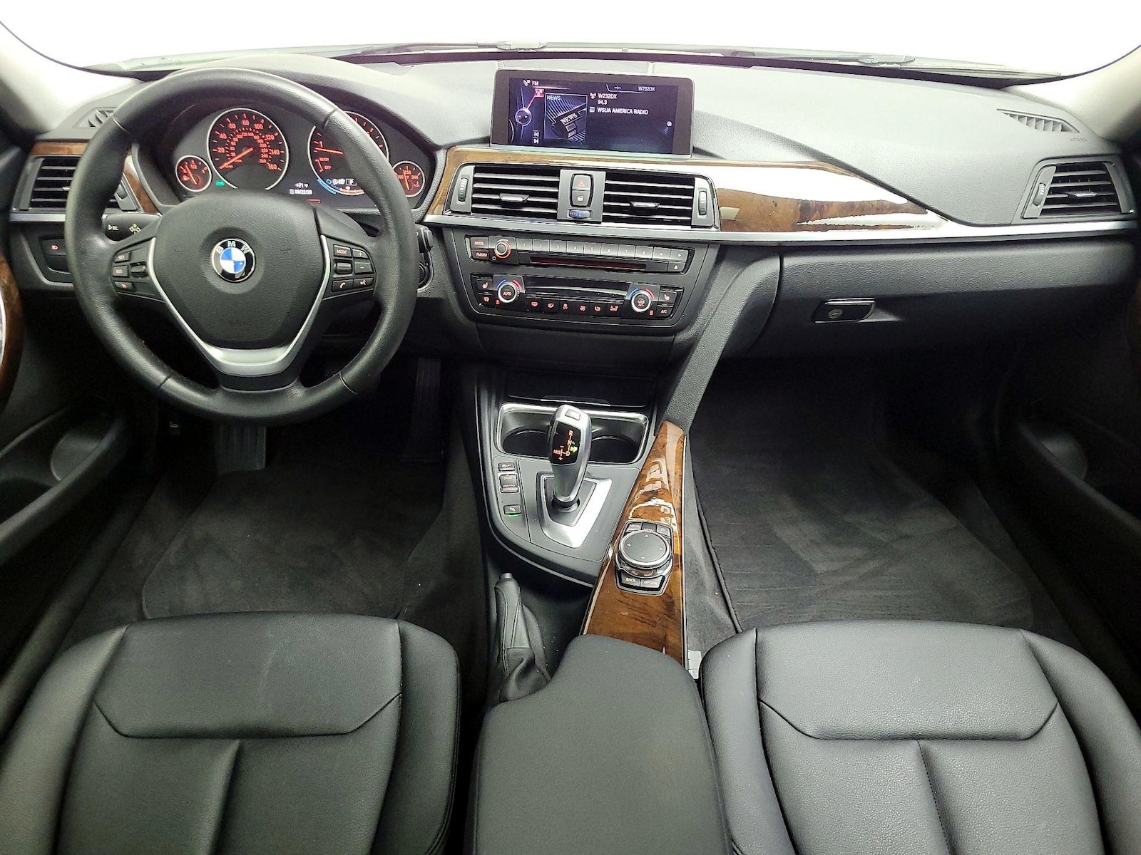 2015 BMW 3 Series 328i - Photo 10
