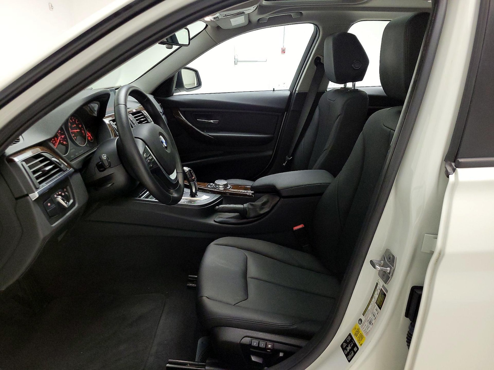 2015 BMW 3 Series 328i - Photo 12