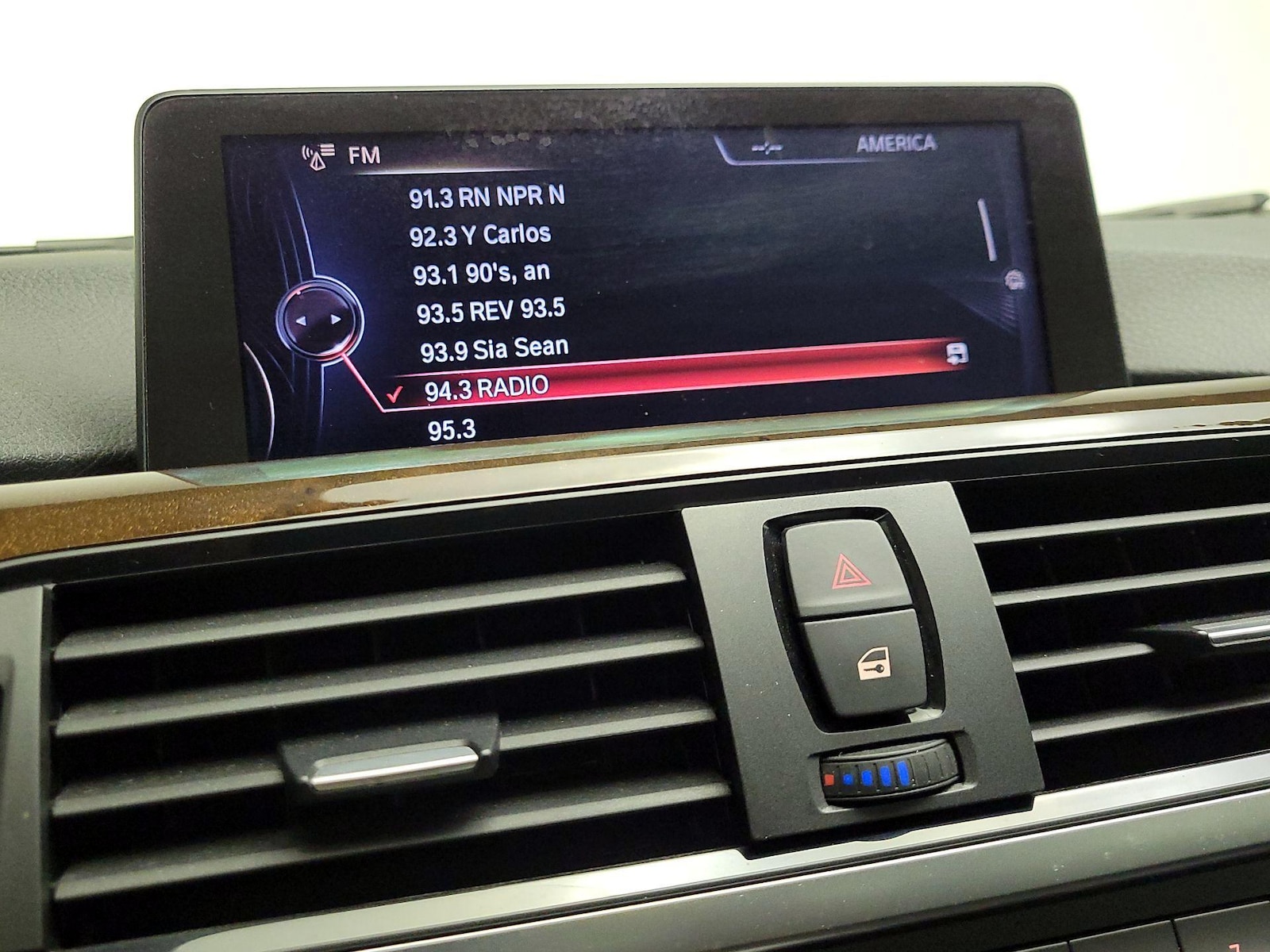 2015 BMW 3 Series 328i - Photo 17