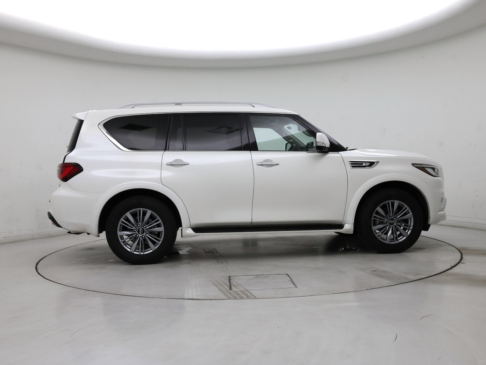 2024 INFINITI QX80 Luxe 4WD - Photo 8