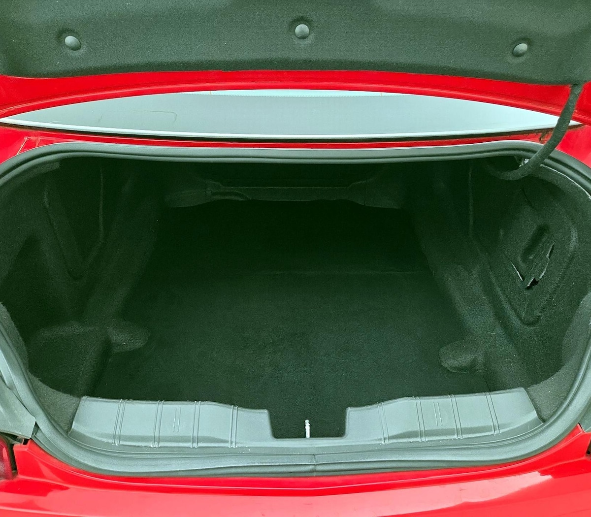 Trunk/Cargo (Seats Up)