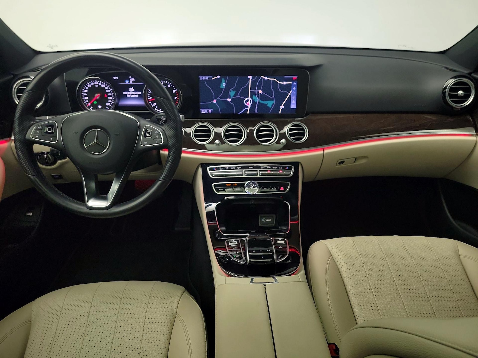 2017 Mercedes-Benz E-Class E300 - Photo 10