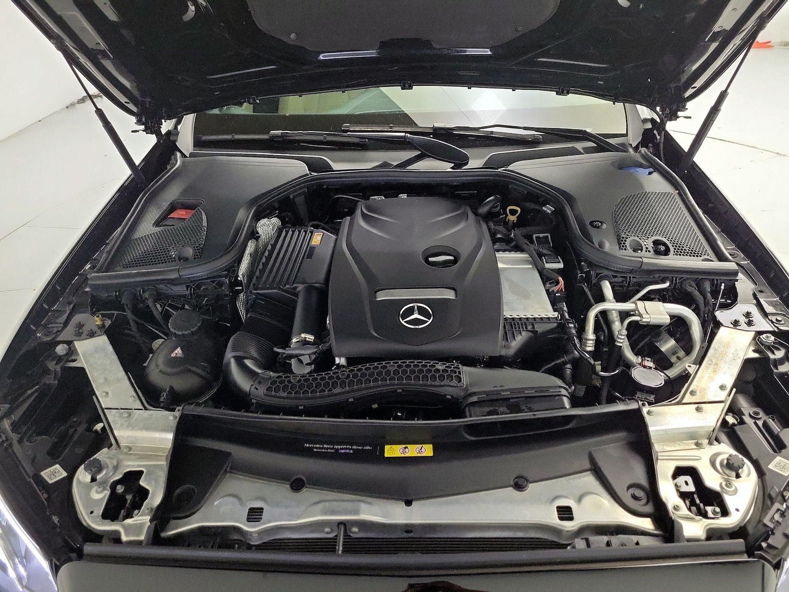 2017 Mercedes-Benz E-Class E300 - Photo 24