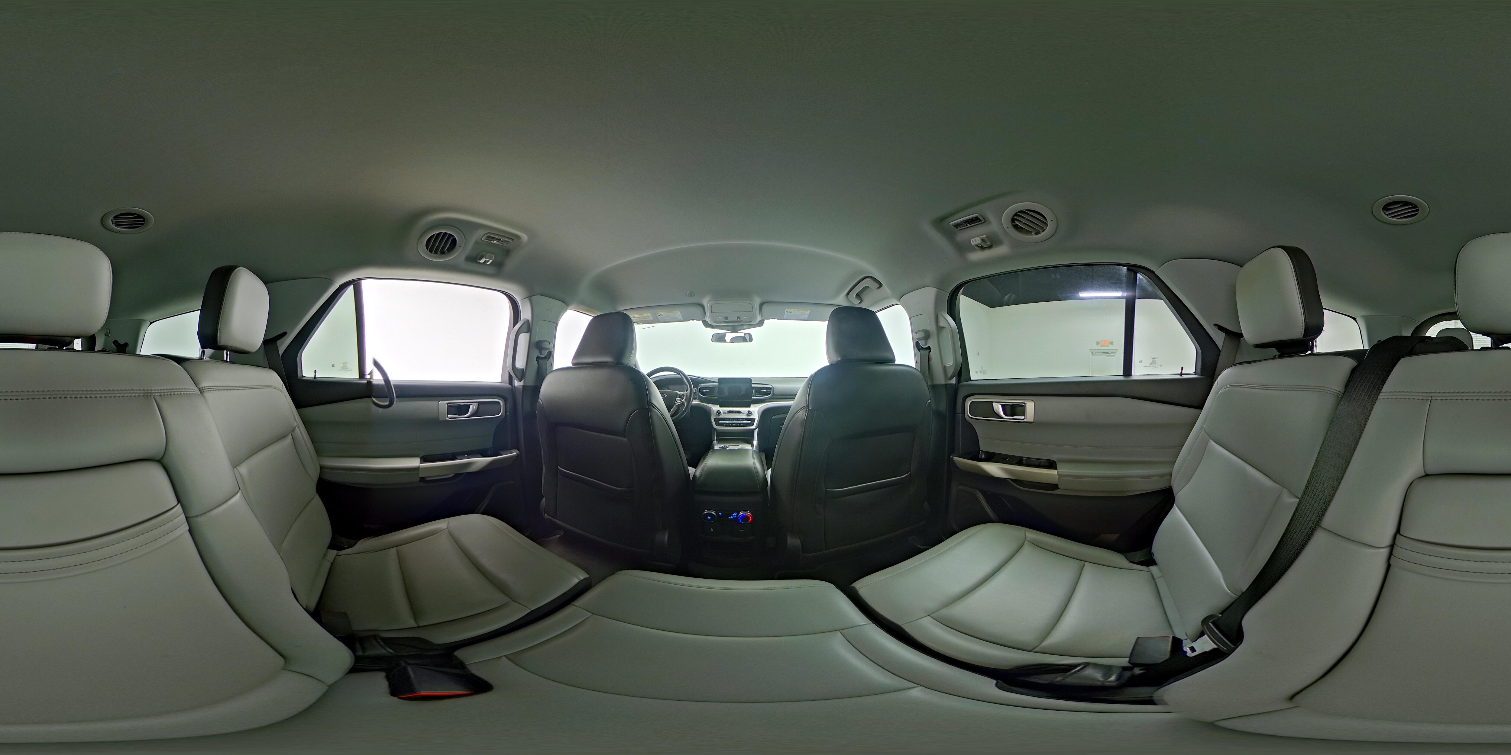 2021 Ford Explorer XLT - Photo 28