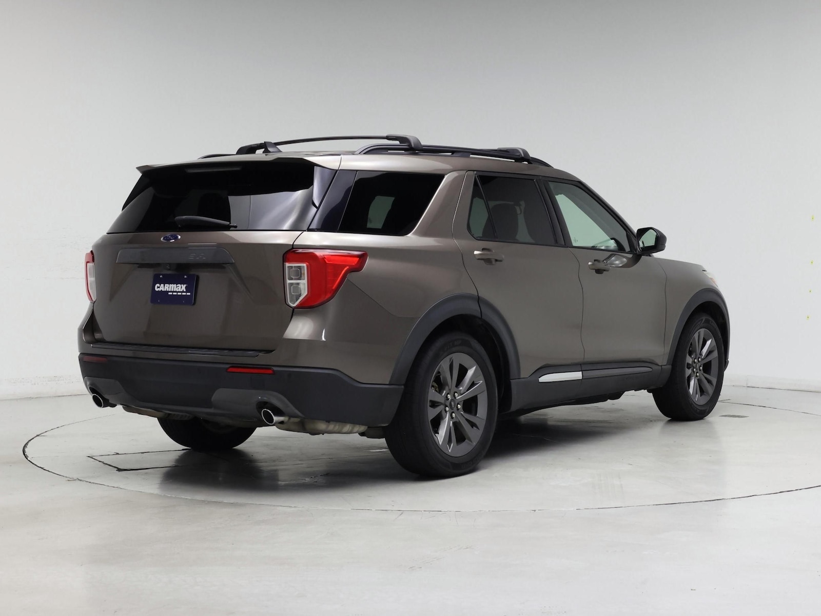 2021 Ford Explorer XLT - Photo 9