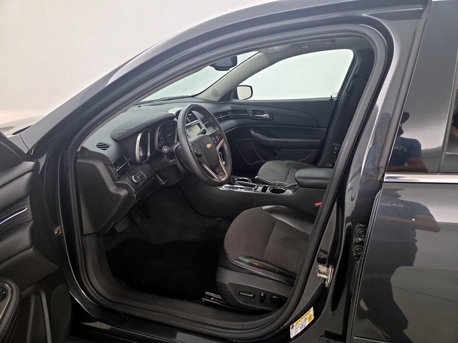 Power Seat(s) & Side Airbags